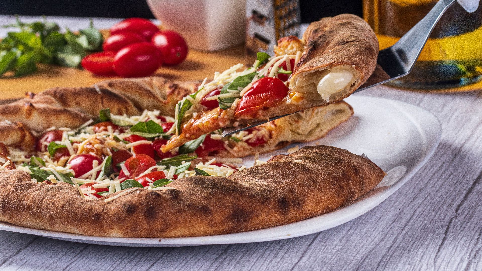 3. Pizza à la croûte farcie