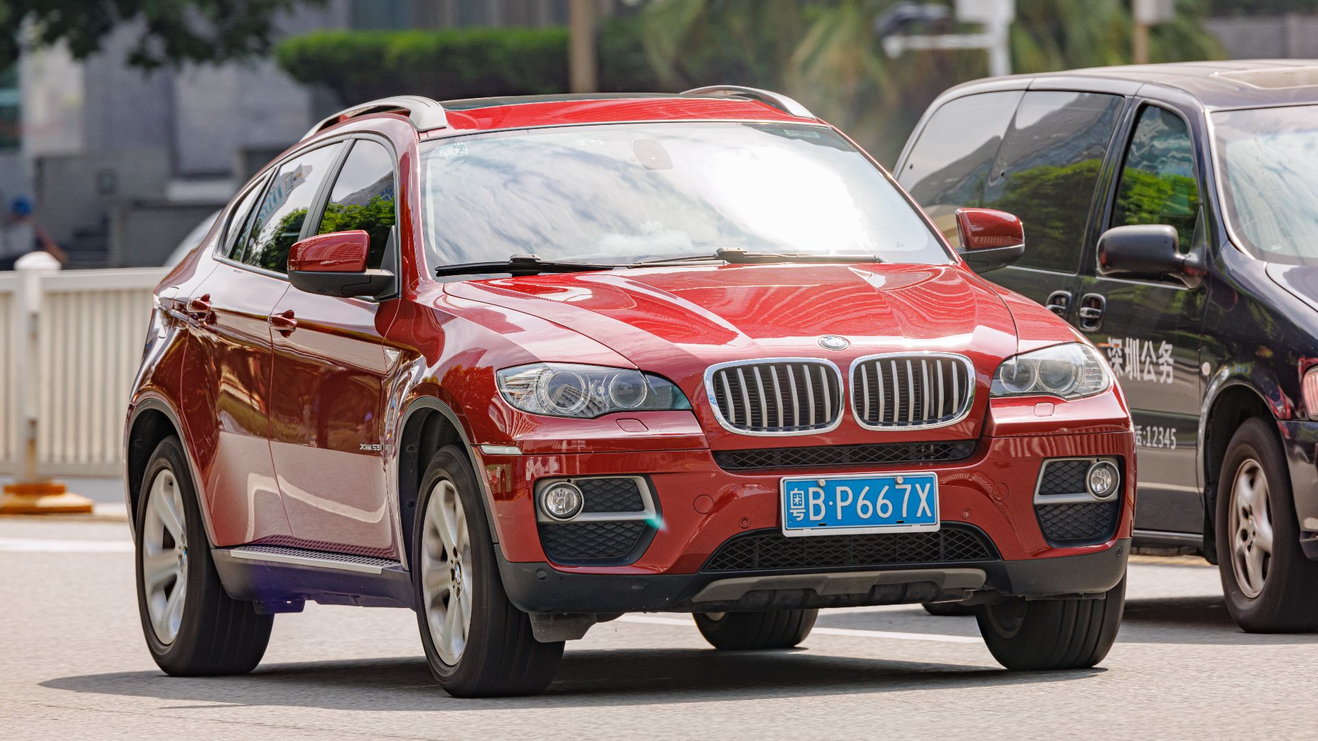 5. X6 (E71)