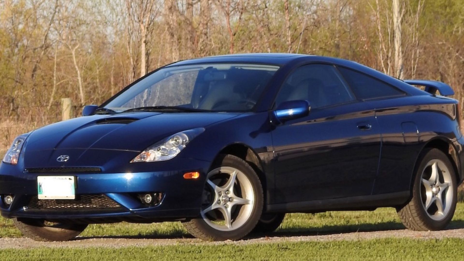 10. Toyota Celica GT : un coupé racé aux performances limitées