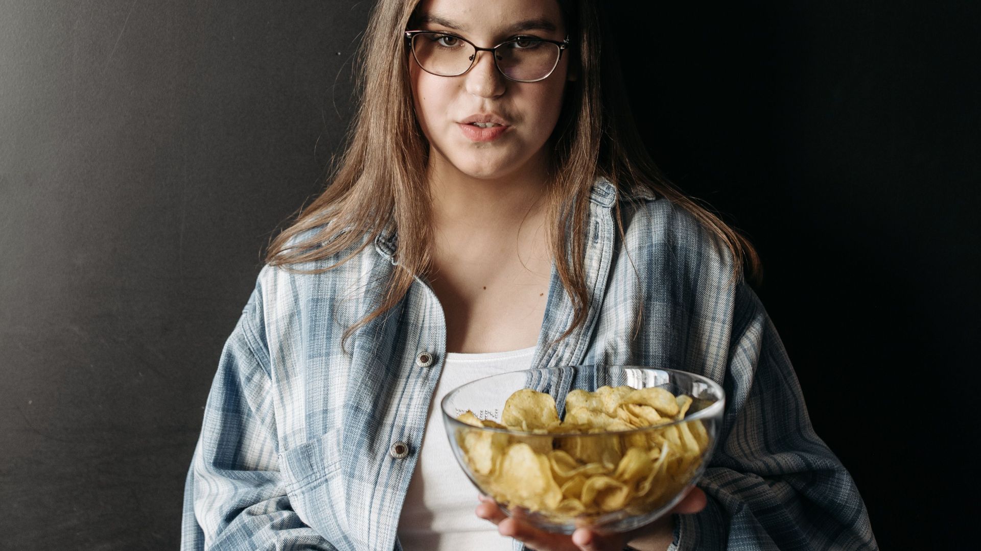 10 effets des chips sur votre corps et 10 en-cas croustillants plus sains