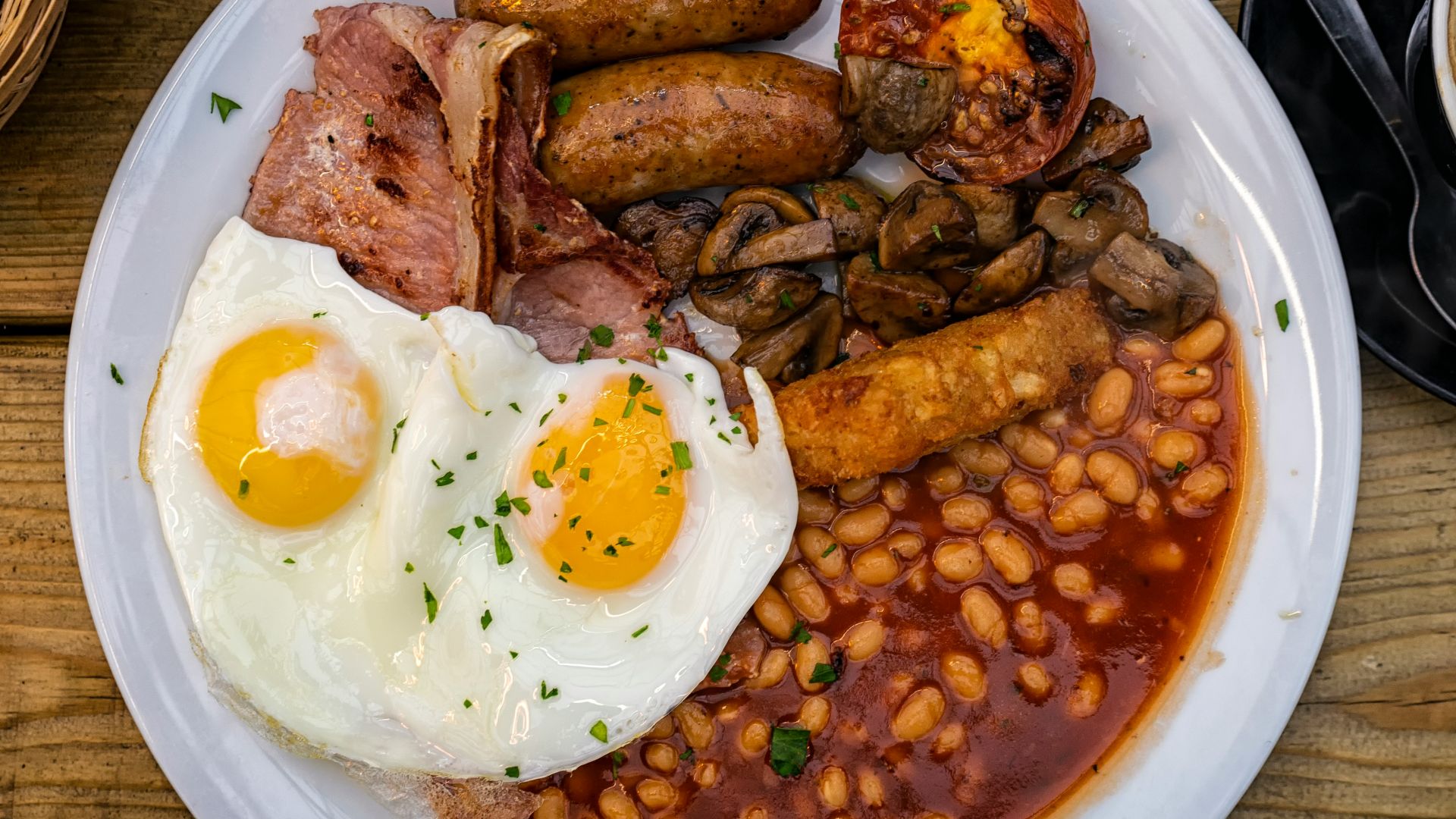 8. Petit-déjeuner anglais complet