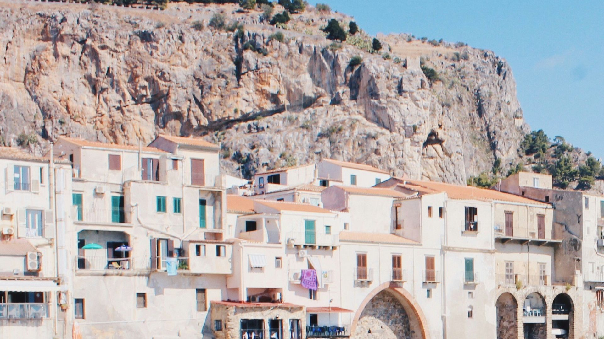2. Les Vêpres siciliennes