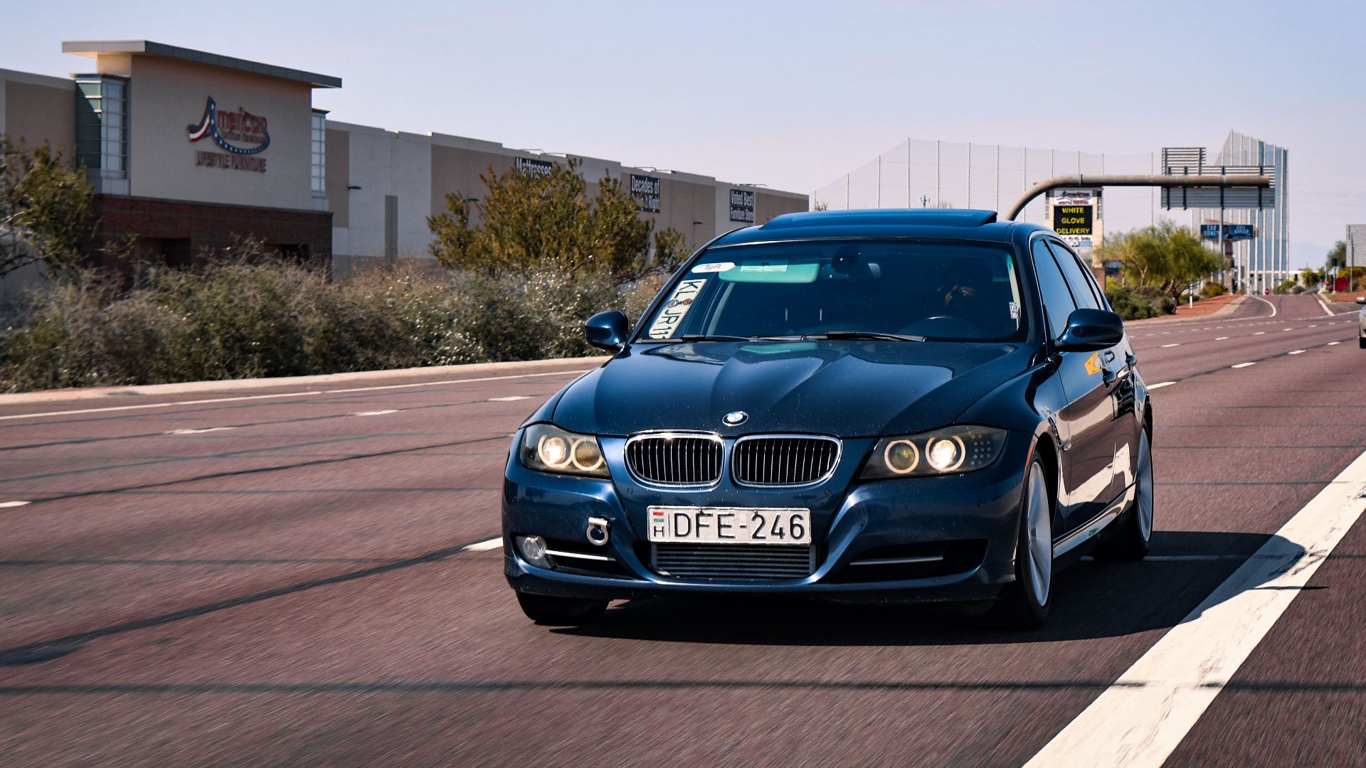 7. E90 328i