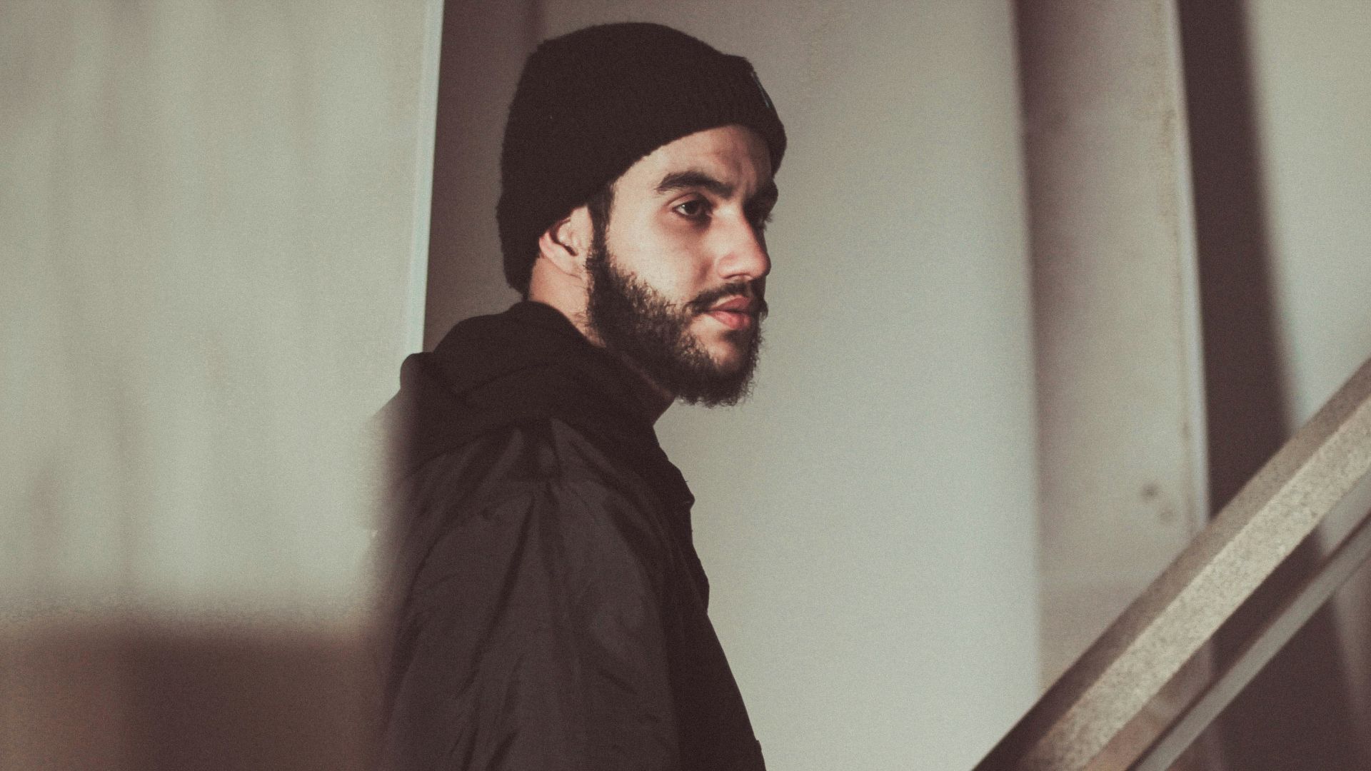 12. Bonjour, je suis un voleur qui s'apprête à te voler ton cœur