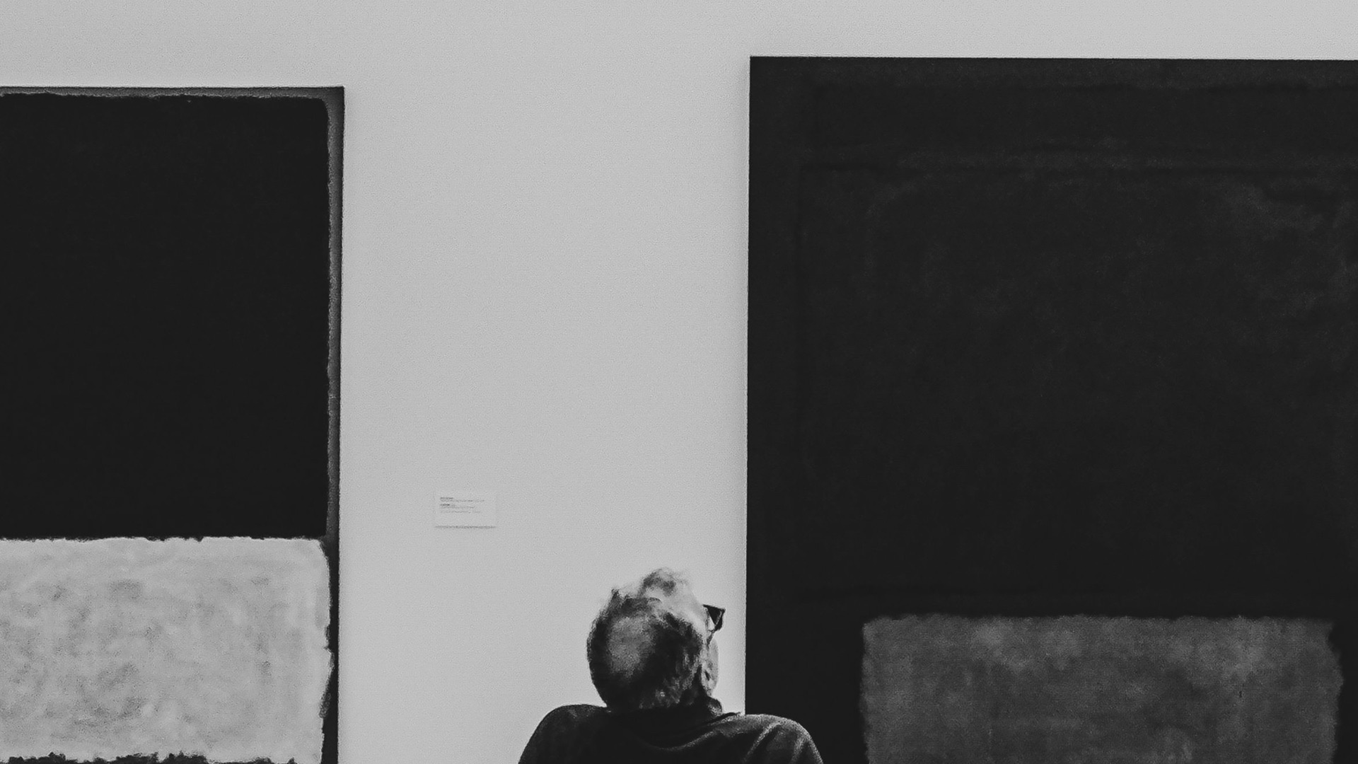 16. Peintures « Noir sur gris »