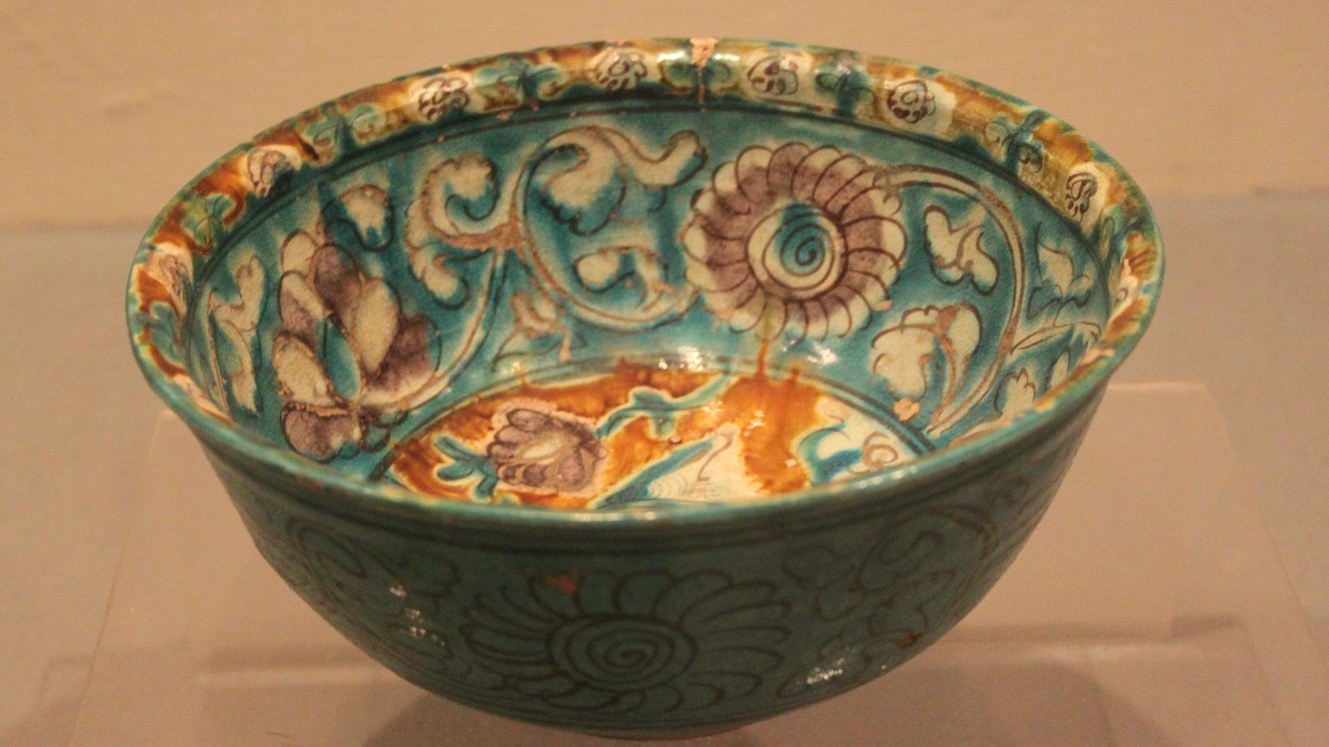 8. Un bol de la dynastie Ming à 35 dollars