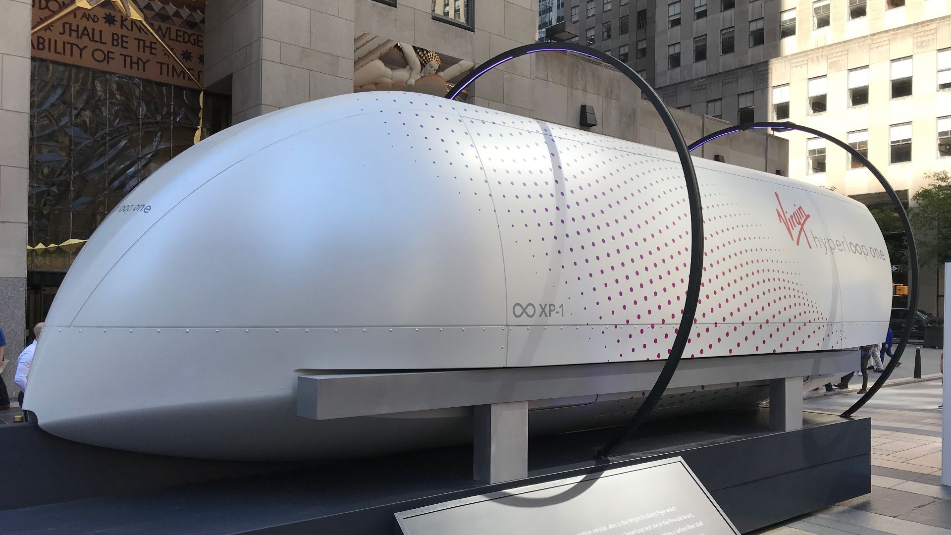 10. L'Hyperloop