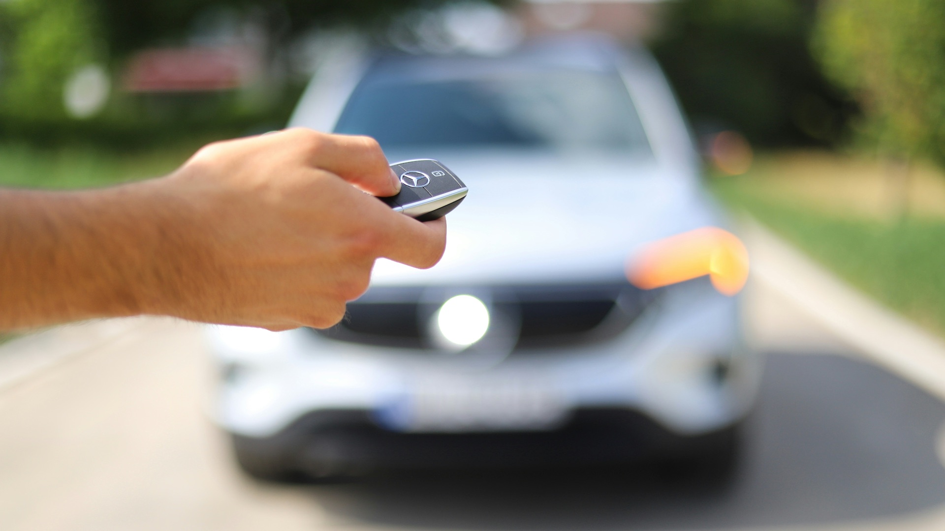 10 raisons pour lesquelles vendre sa voiture soi-même en vaut la peine et 10 raisons pour lesquelles la reprise est plus judicieuse