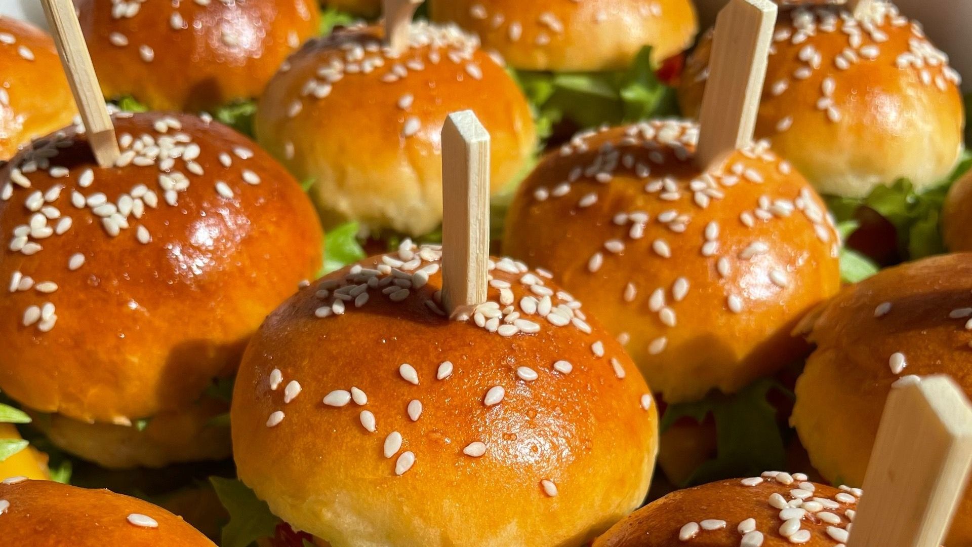 1. Mini-burgers