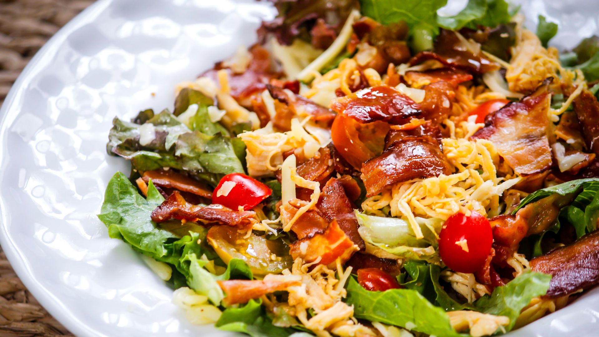 10 choix de bar à salades qui gâchent un repas équilibré et 10 choix plus judicieux