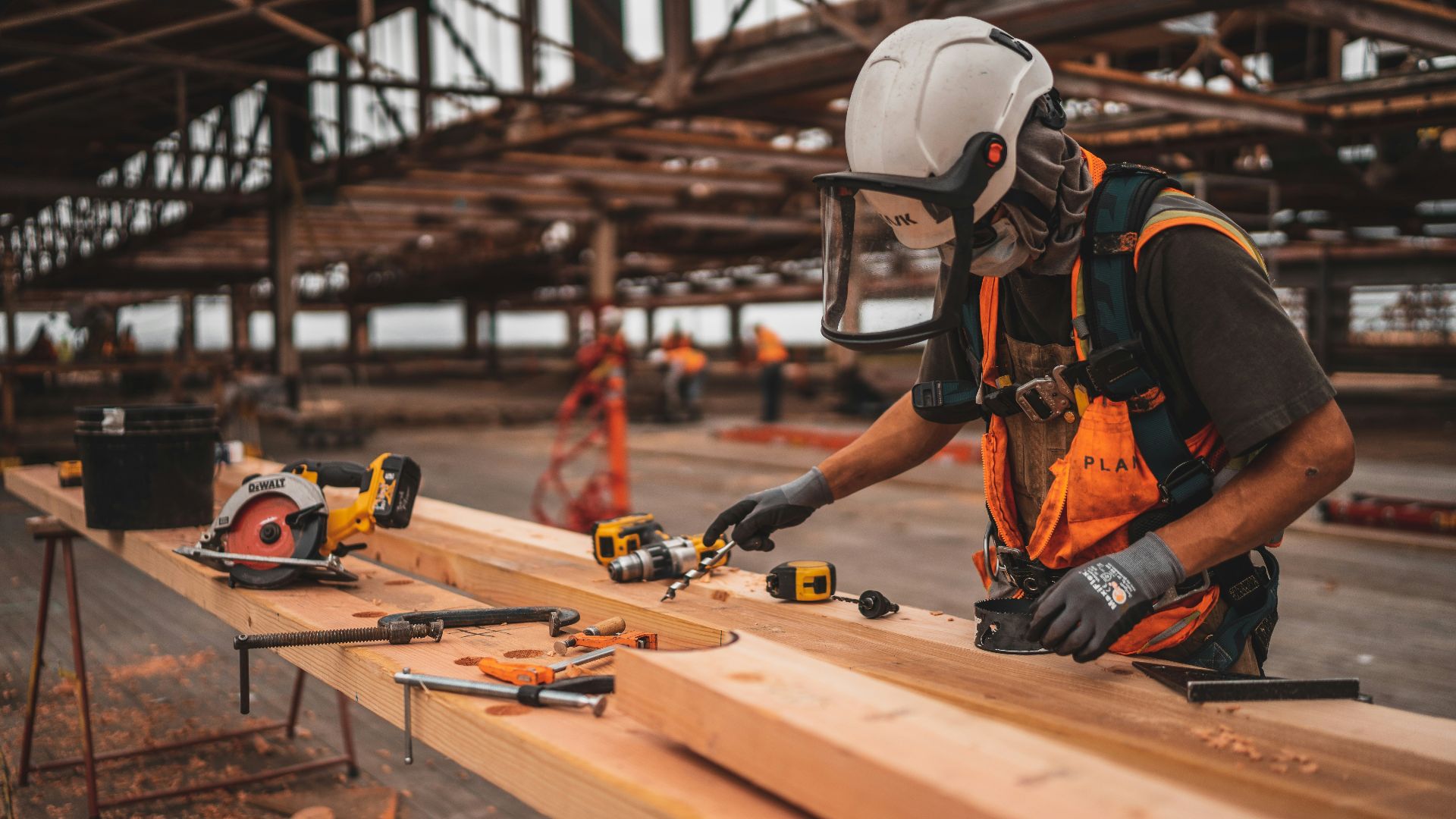 4. Cela part du principe que le travail acharné est toujours récompensé