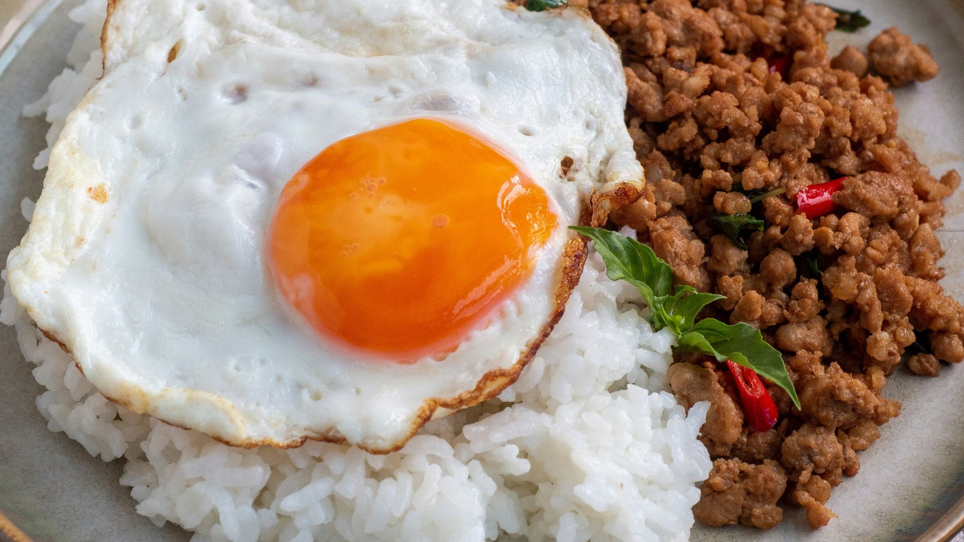 20 plats thaïlandais authentiques bien meilleurs que le simple pad thaï