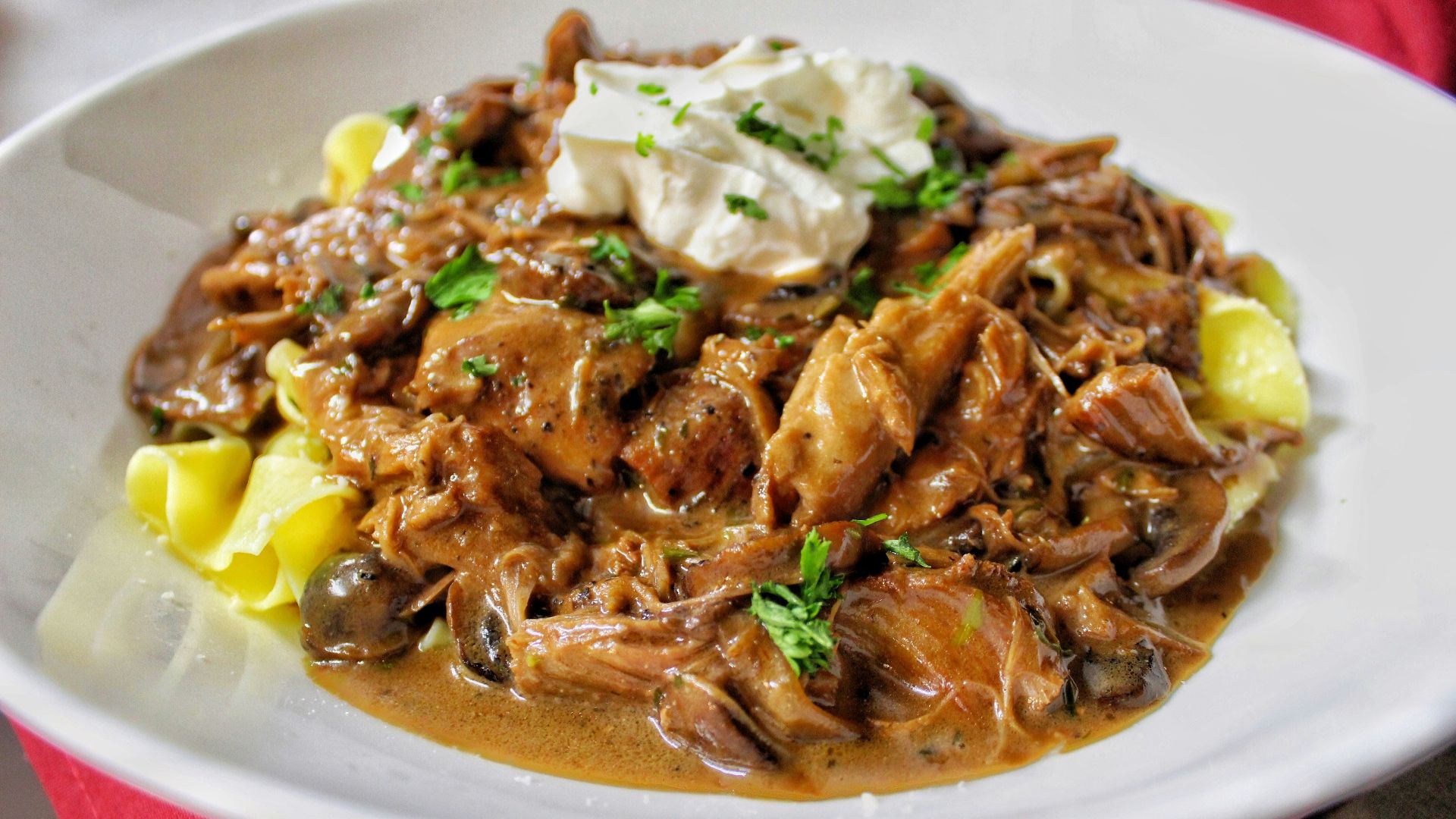 18. Bœuf Stroganoff