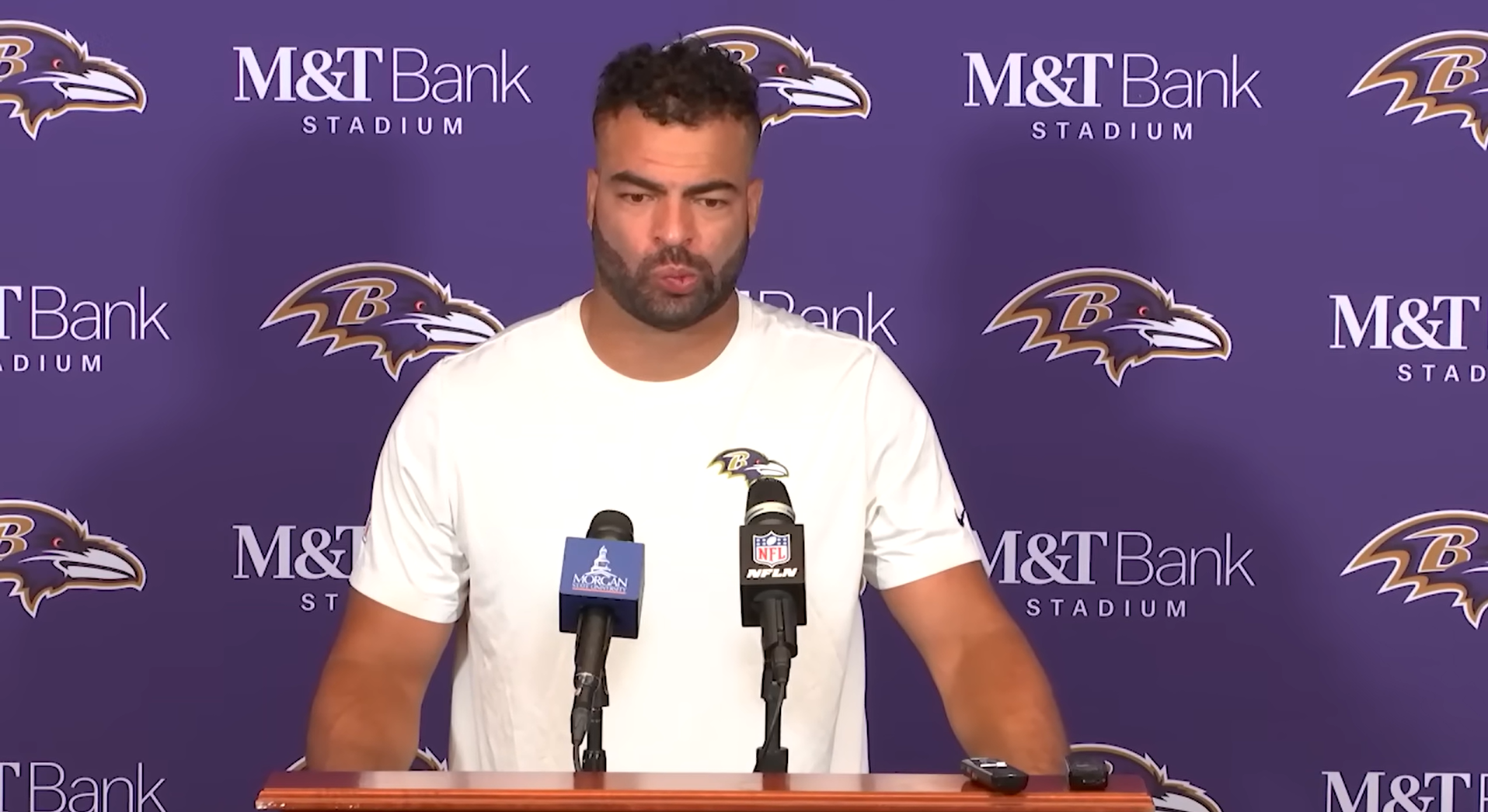 Still a free agent, a veteran ready to “fix problems” in the NFL