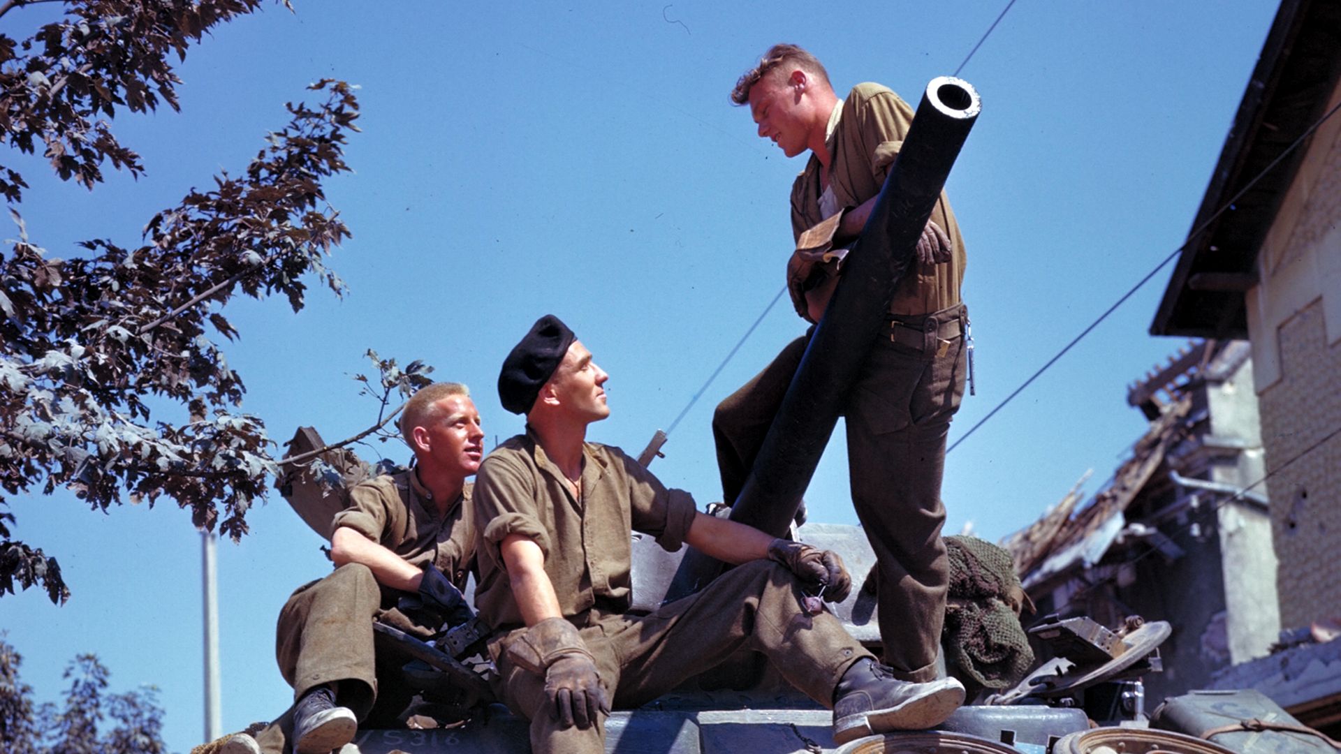 7. Les hommes qui rentraient de la guerre devaient simplement passer à autre chose