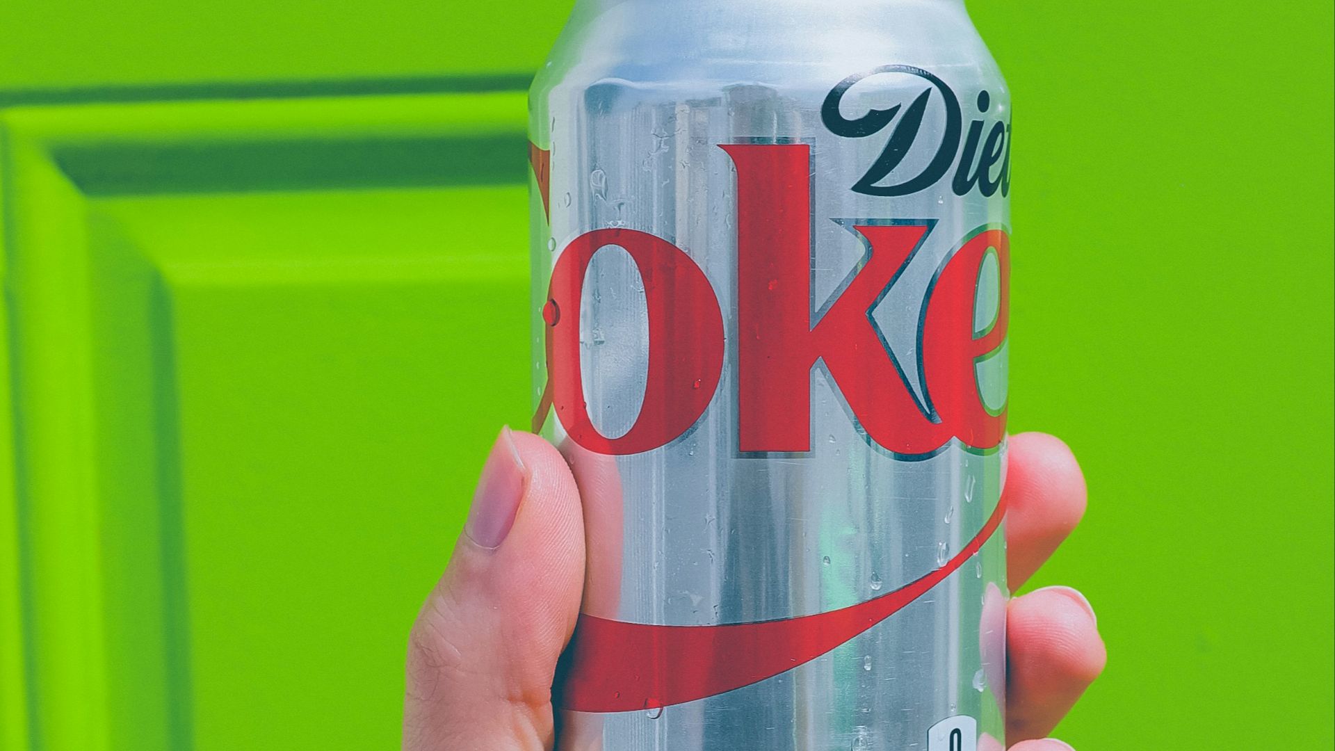 20 effets cachés d’une simple canette de soda light sur votre corps