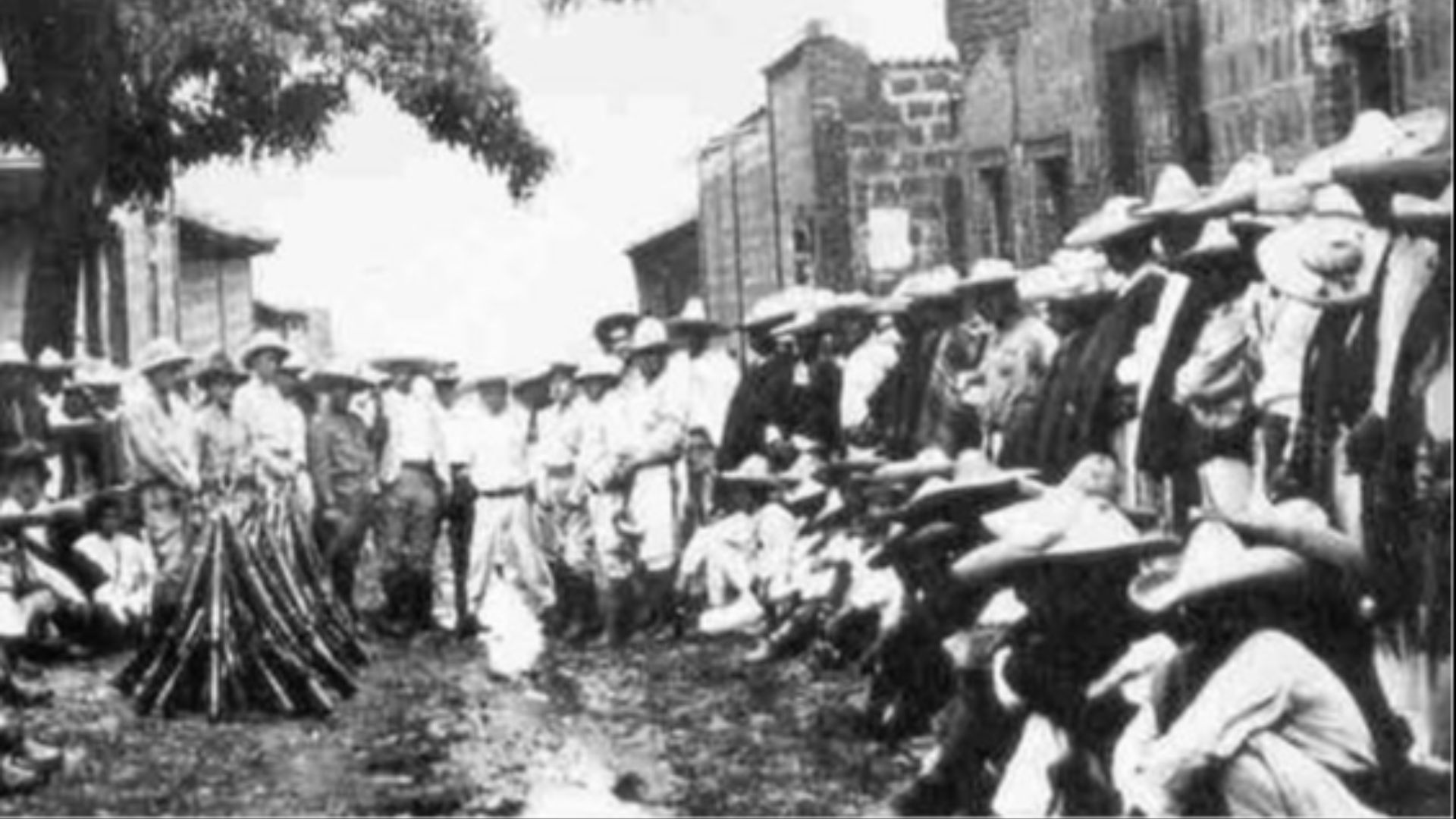 19. La guerre des Cristeros au Mexique dégénère en violences