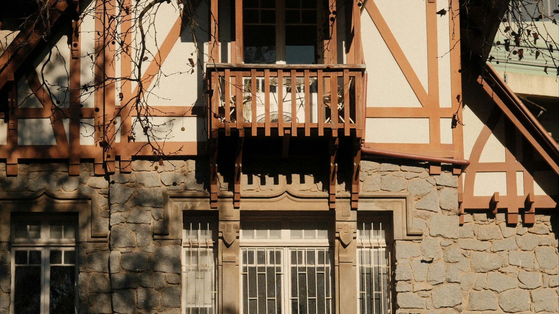 20 Scary Truths About How Our Ancestors Cleaned Their Homes