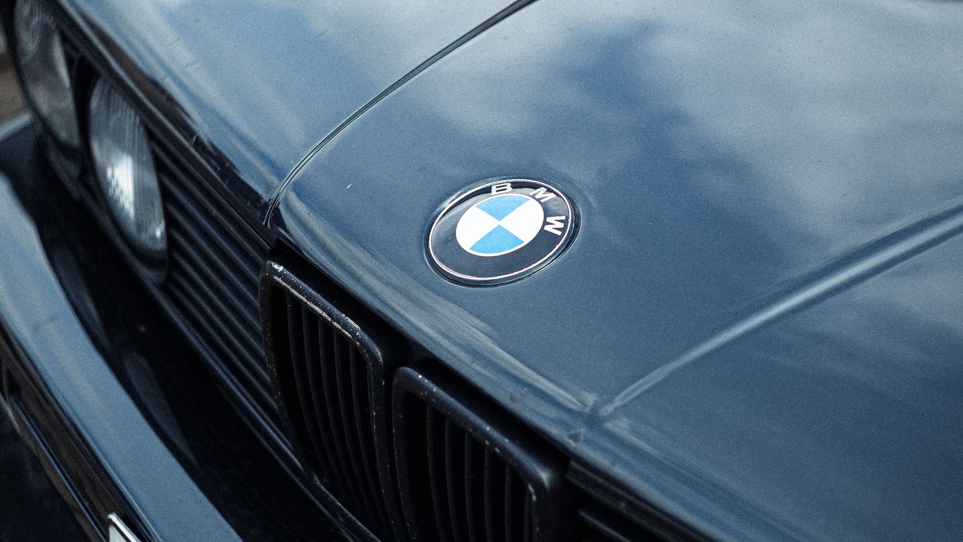 16. BMW Série 3 E30