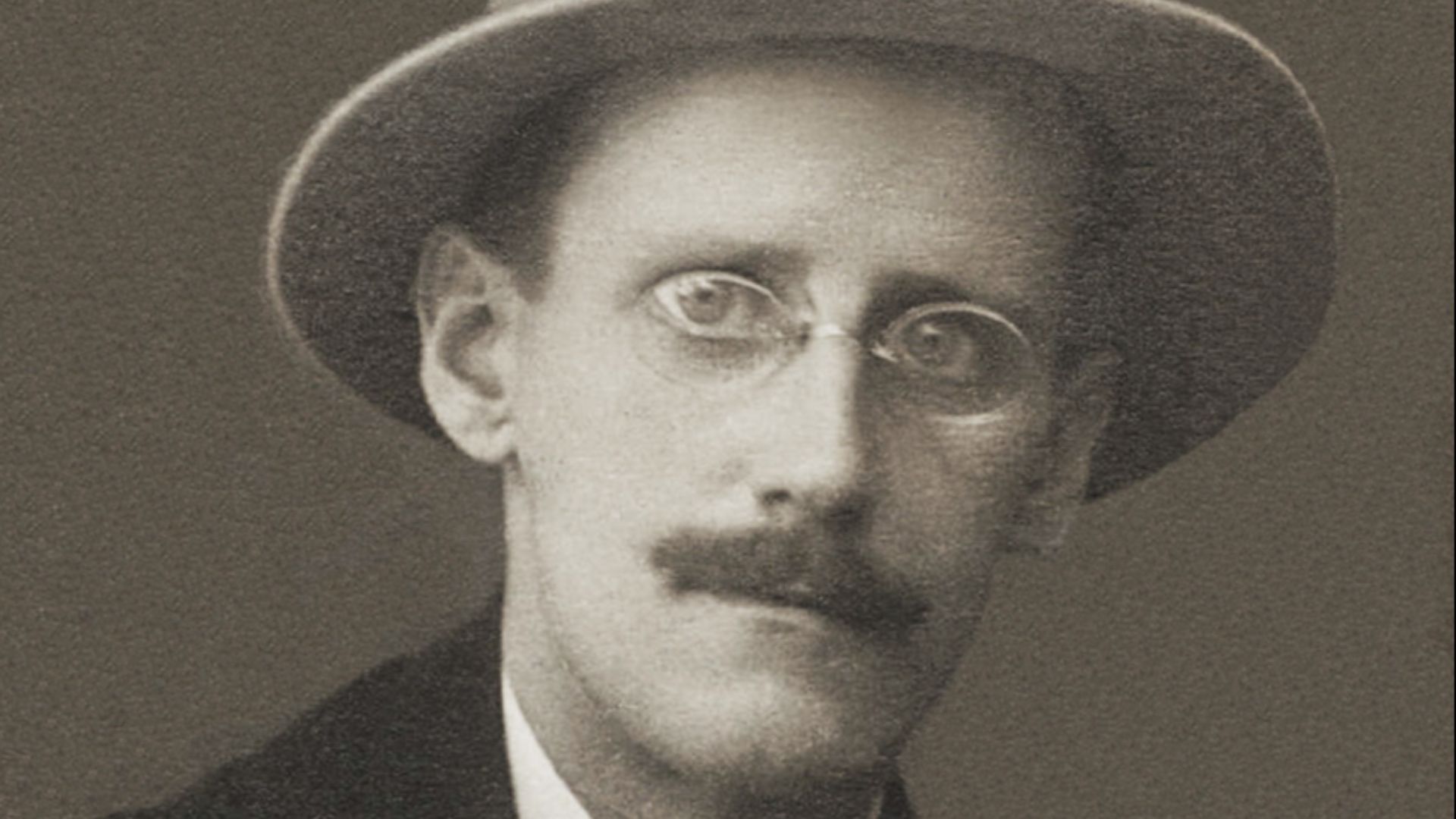 2. James Joyce