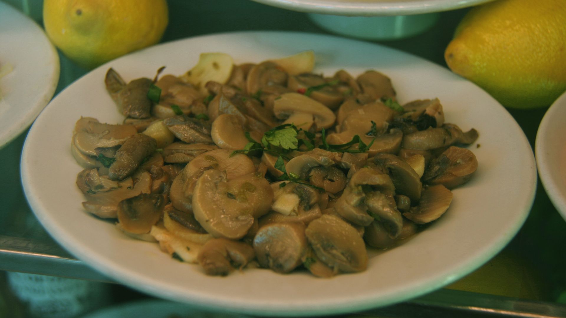 18. Champignons à l'ail