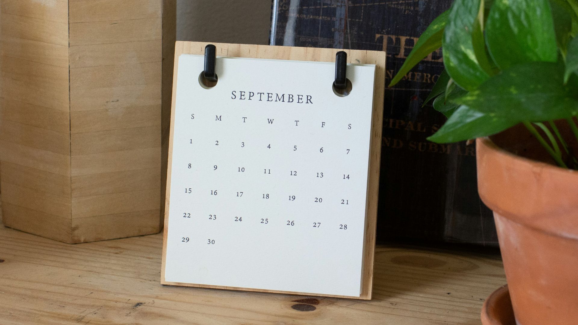 16. Un calendrier familial ou un tableau d'affichage