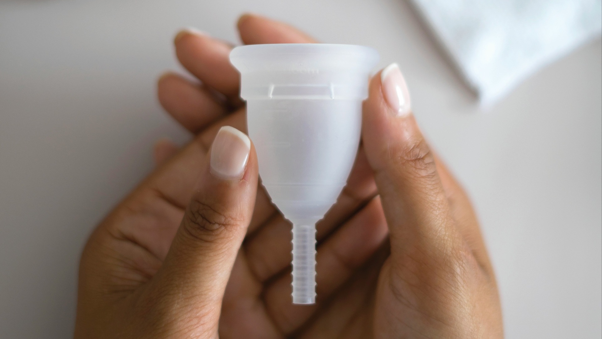 4. Essayer un nouveau produit d'hygiène féminine en plein vol