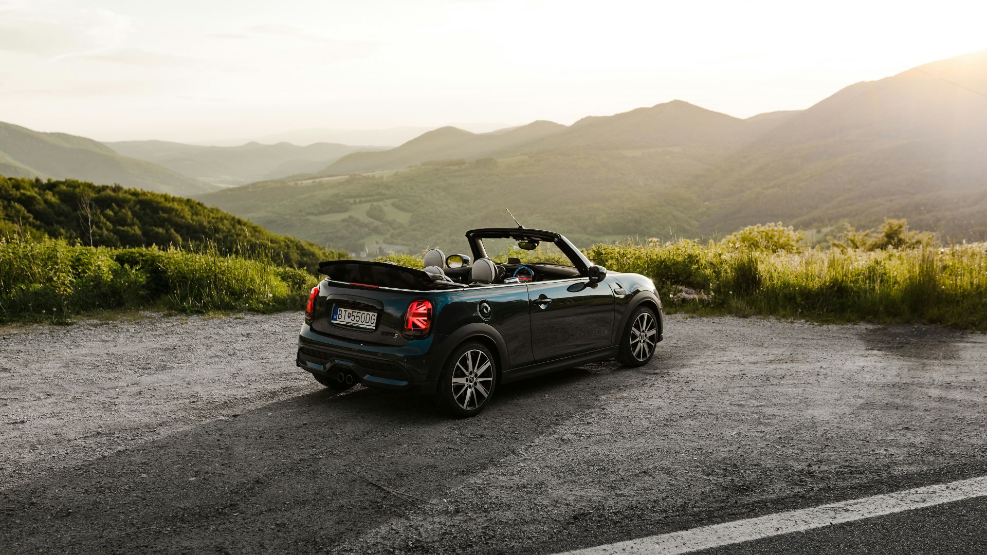 8. Mini Cooper S