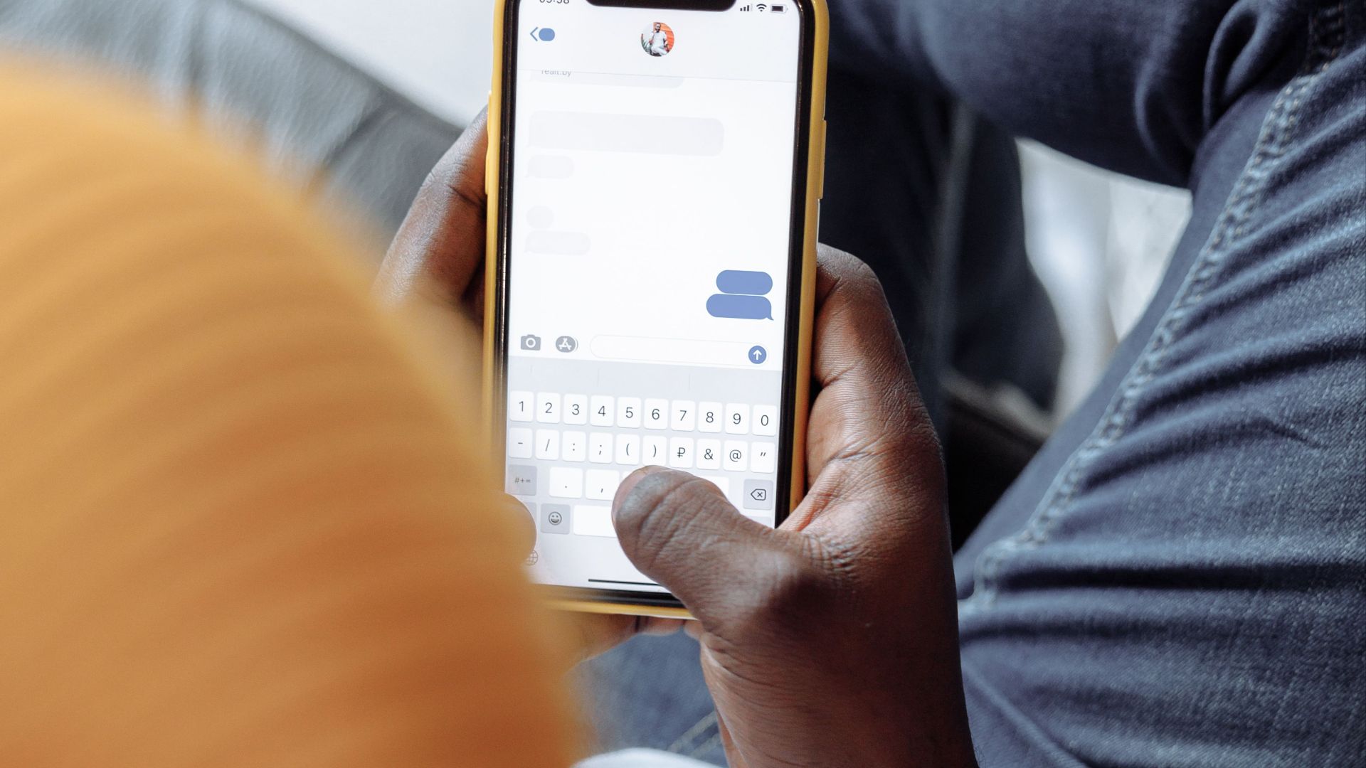 7. Des contacts avec un ex qui dépassent les limites