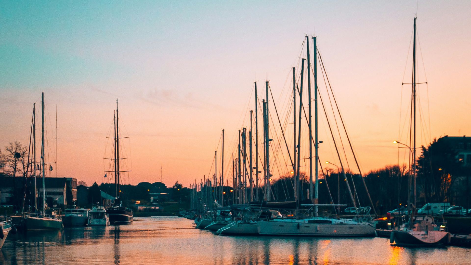 15. Marina