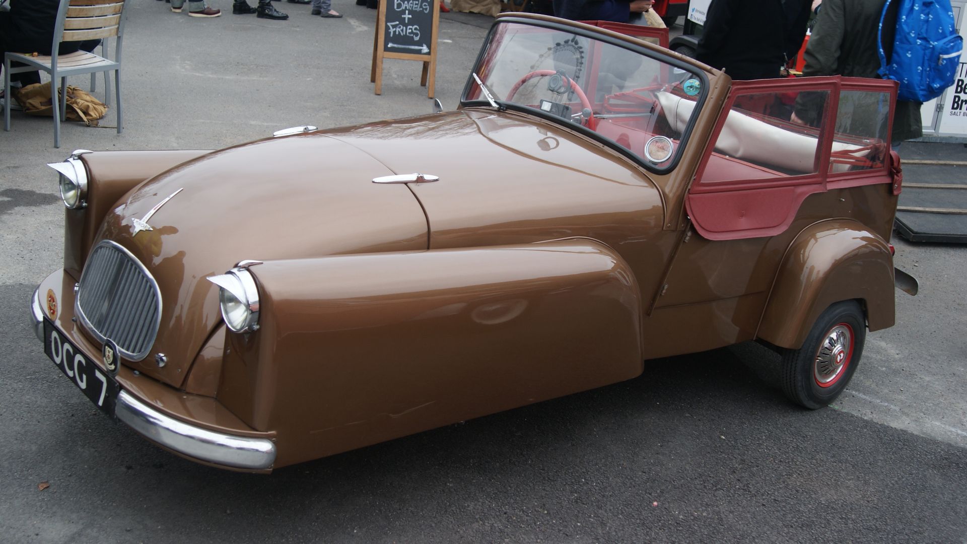 9. La Minicar de Bond