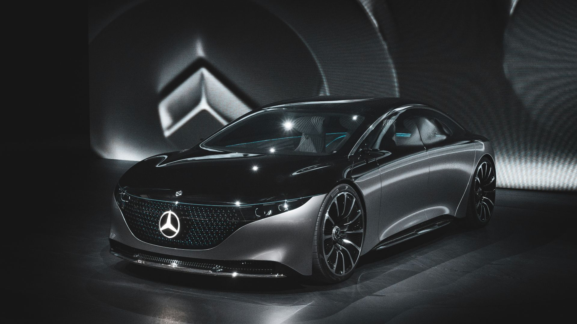20. Mercedes-Benz EQS