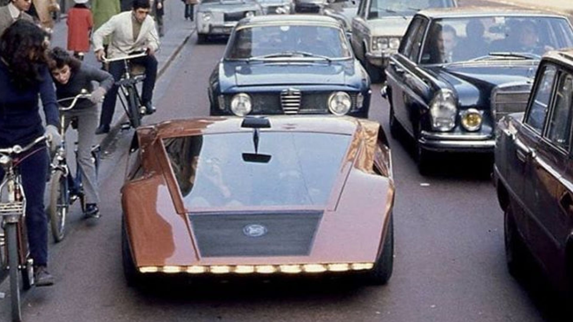 20 superbes concept-cars qui auraient été catastrophiques dans la réalité