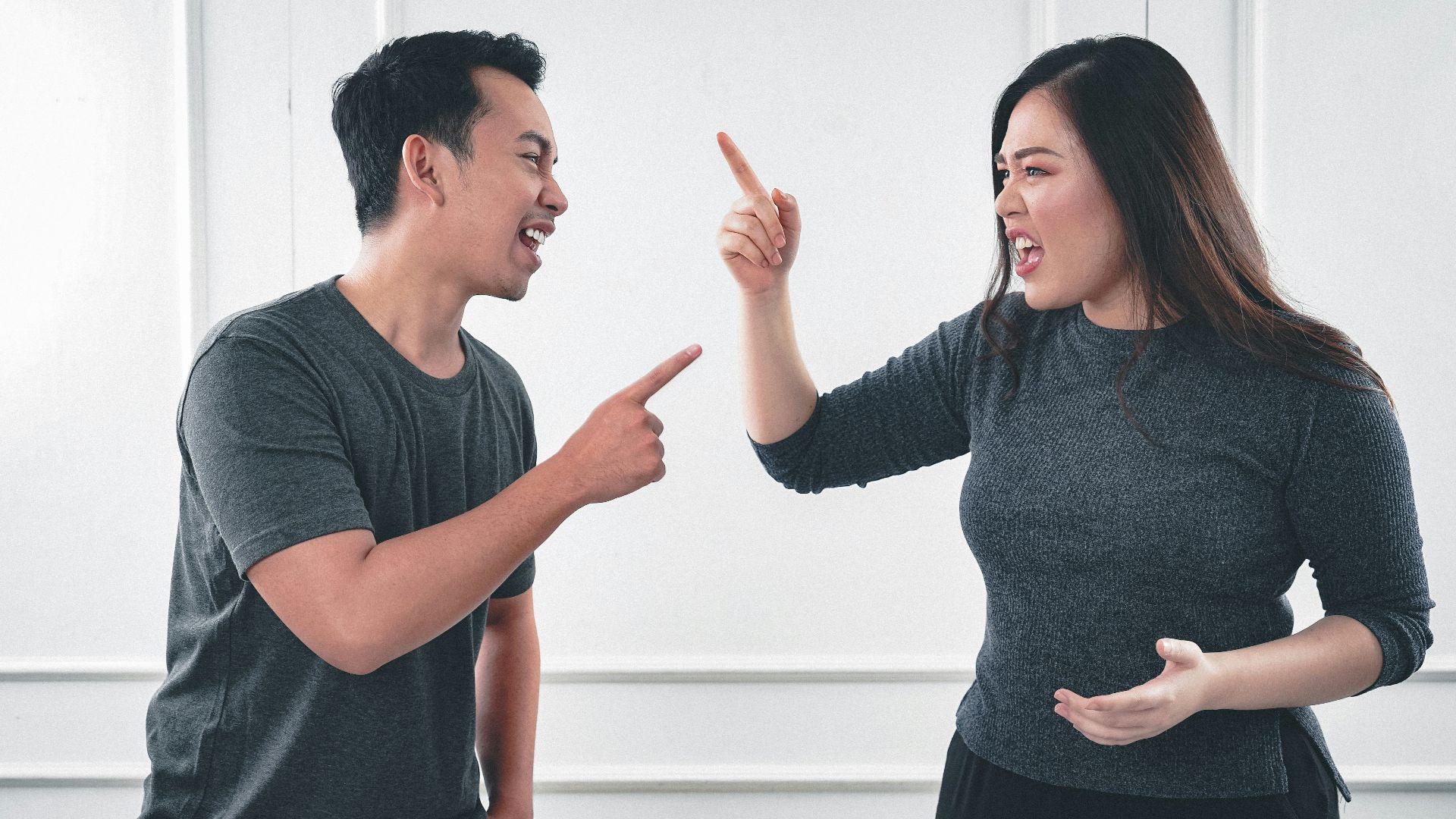 17. Vous observez comment votre partenaire gère le stress