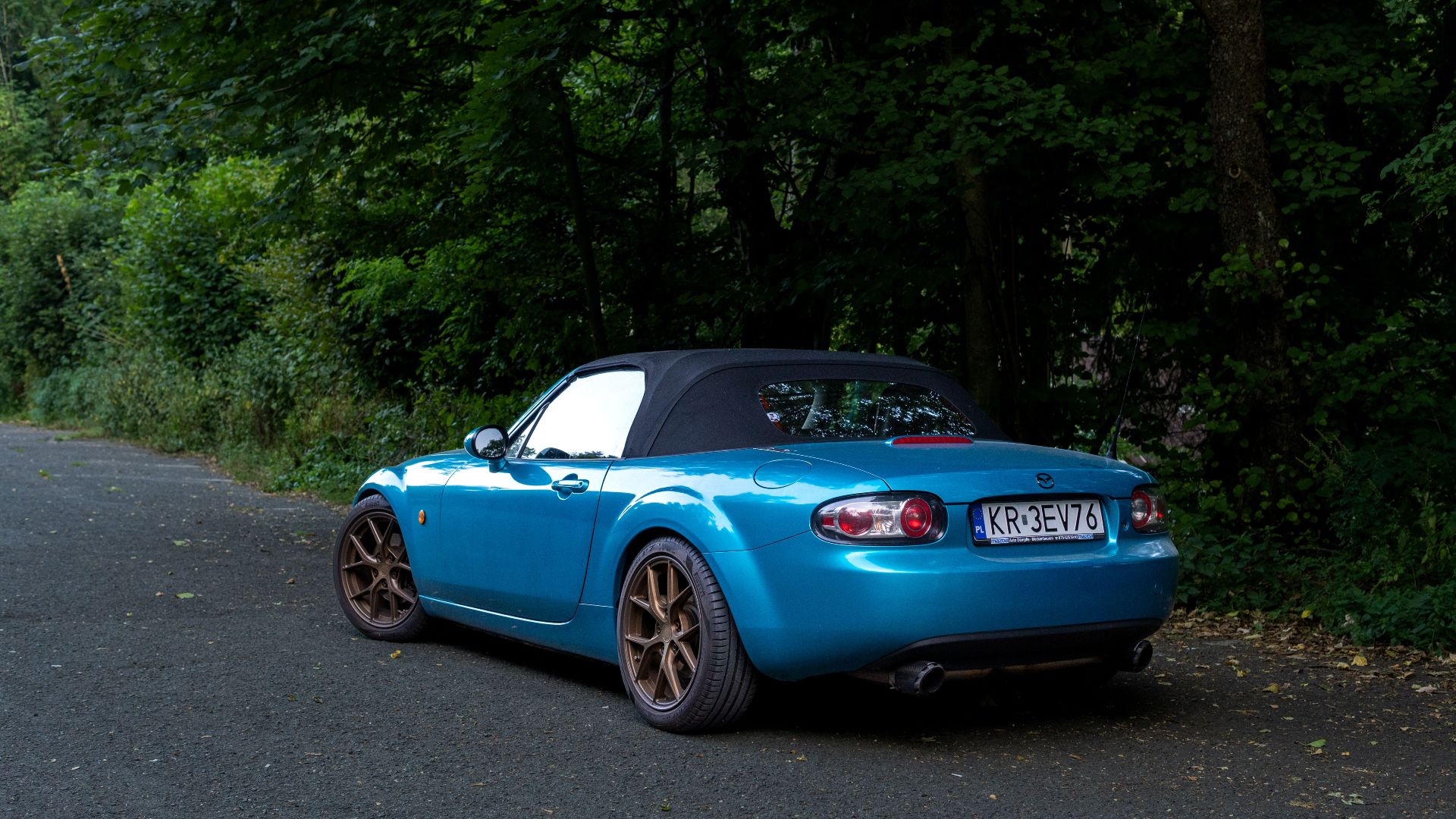 2. Mazda MX-5 Miata