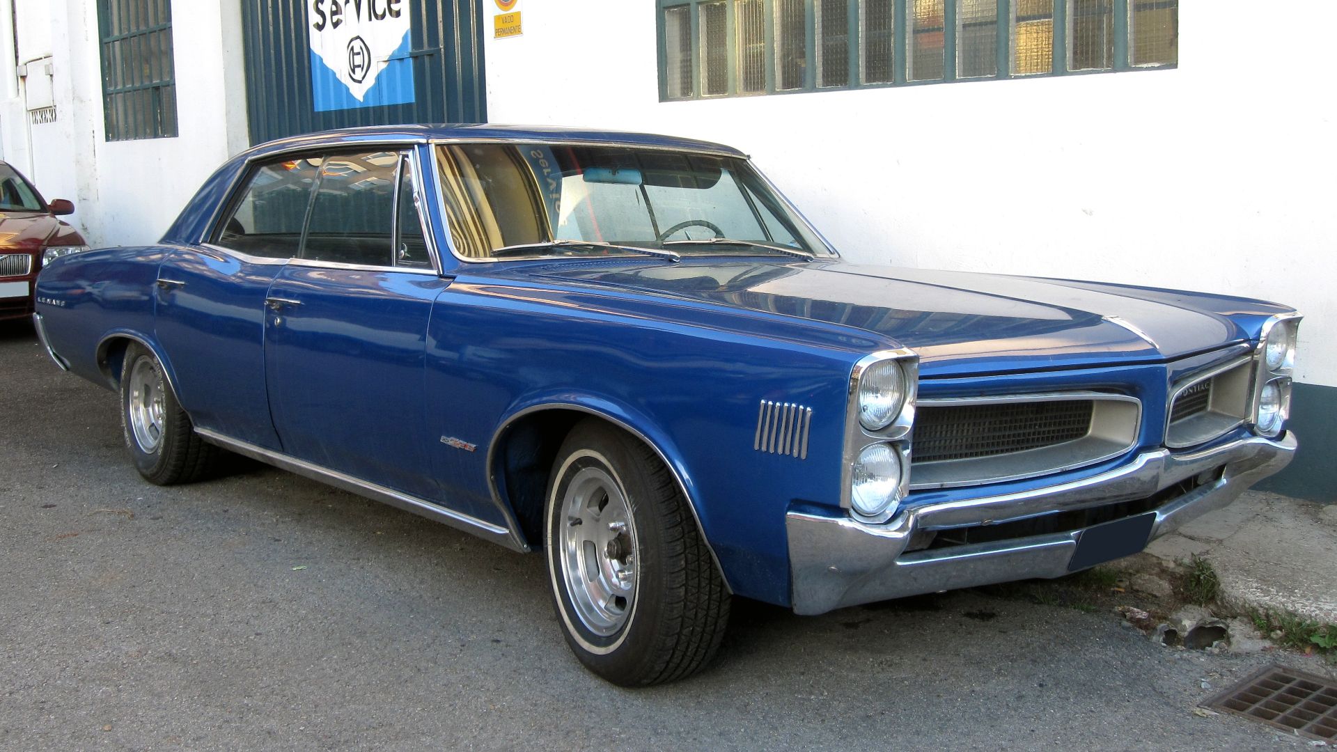 6. Distributeur de mouchoirs chromé Pontiac de 1966