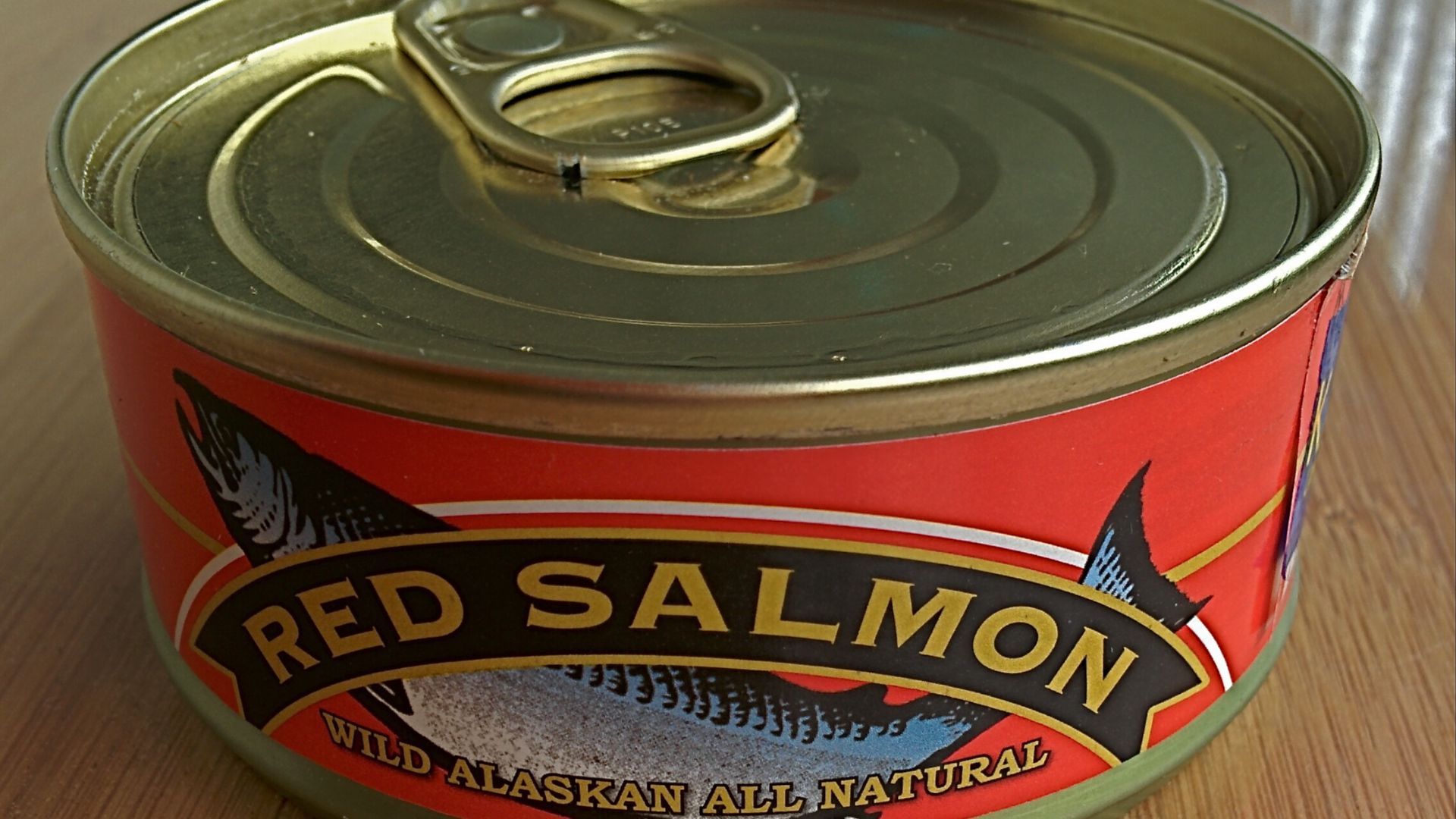 5. Mangez du saumon en conserve avec les arêtes