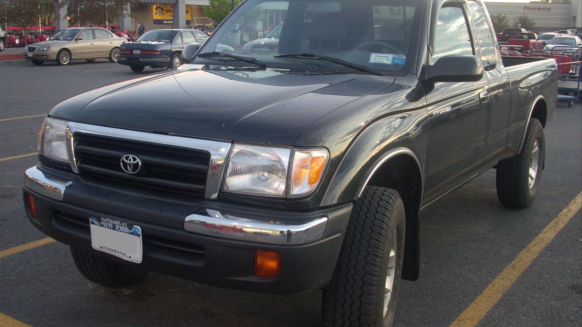 5. Toyota Tacoma (1995-2010)