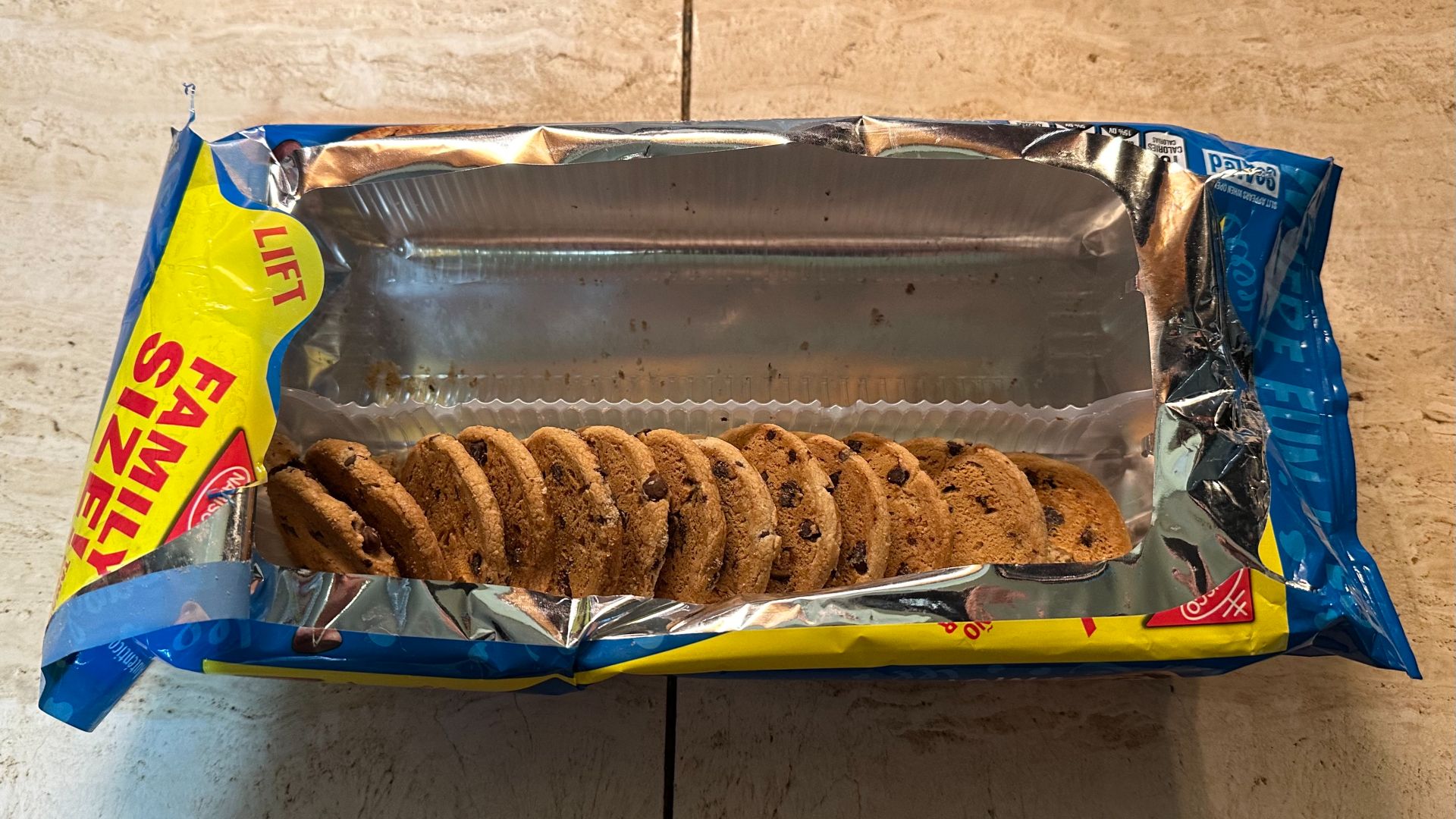 2. Biscuits Chips Ahoy! Original