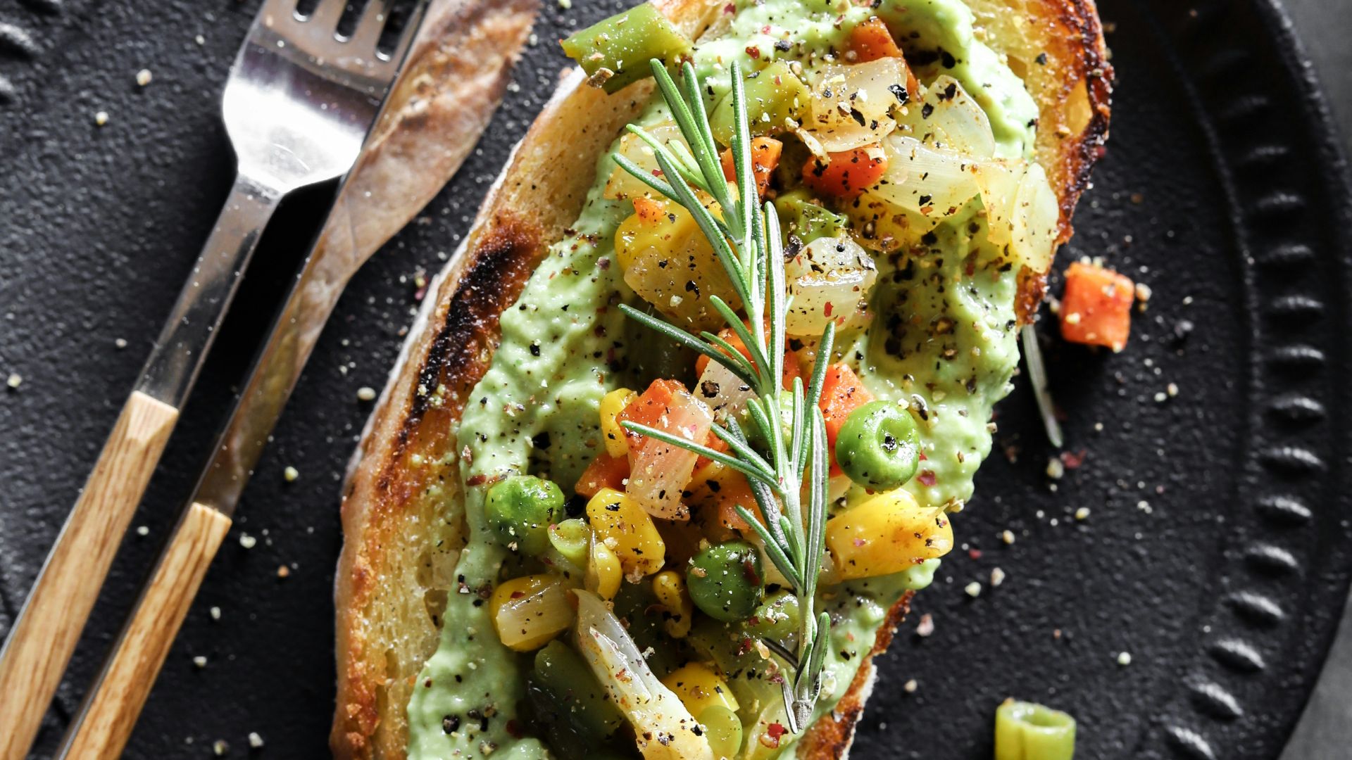 1. Toast à l'avocat