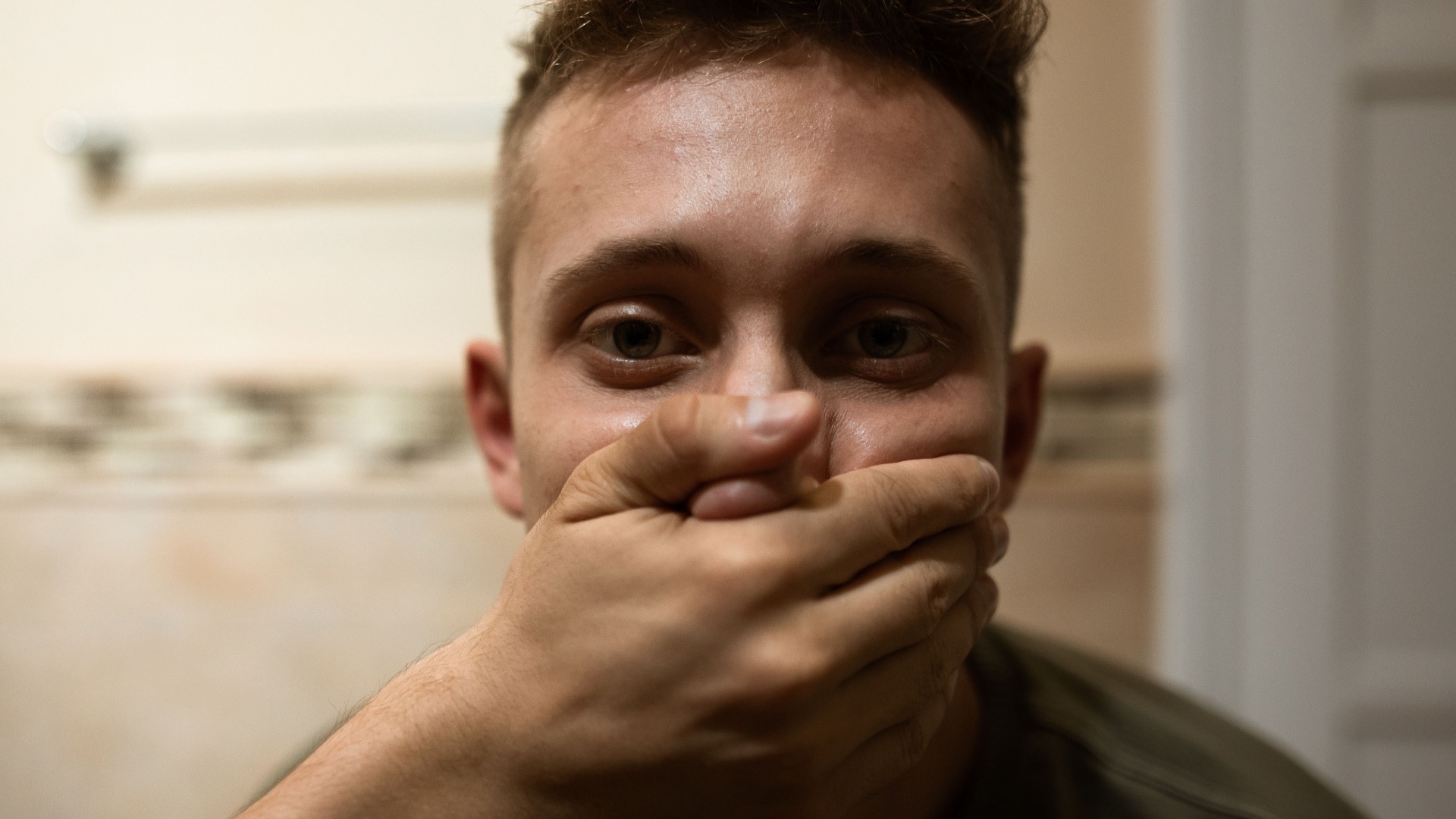 9. Vous présentez des symptômes tels que des nausées ou des tremblements
