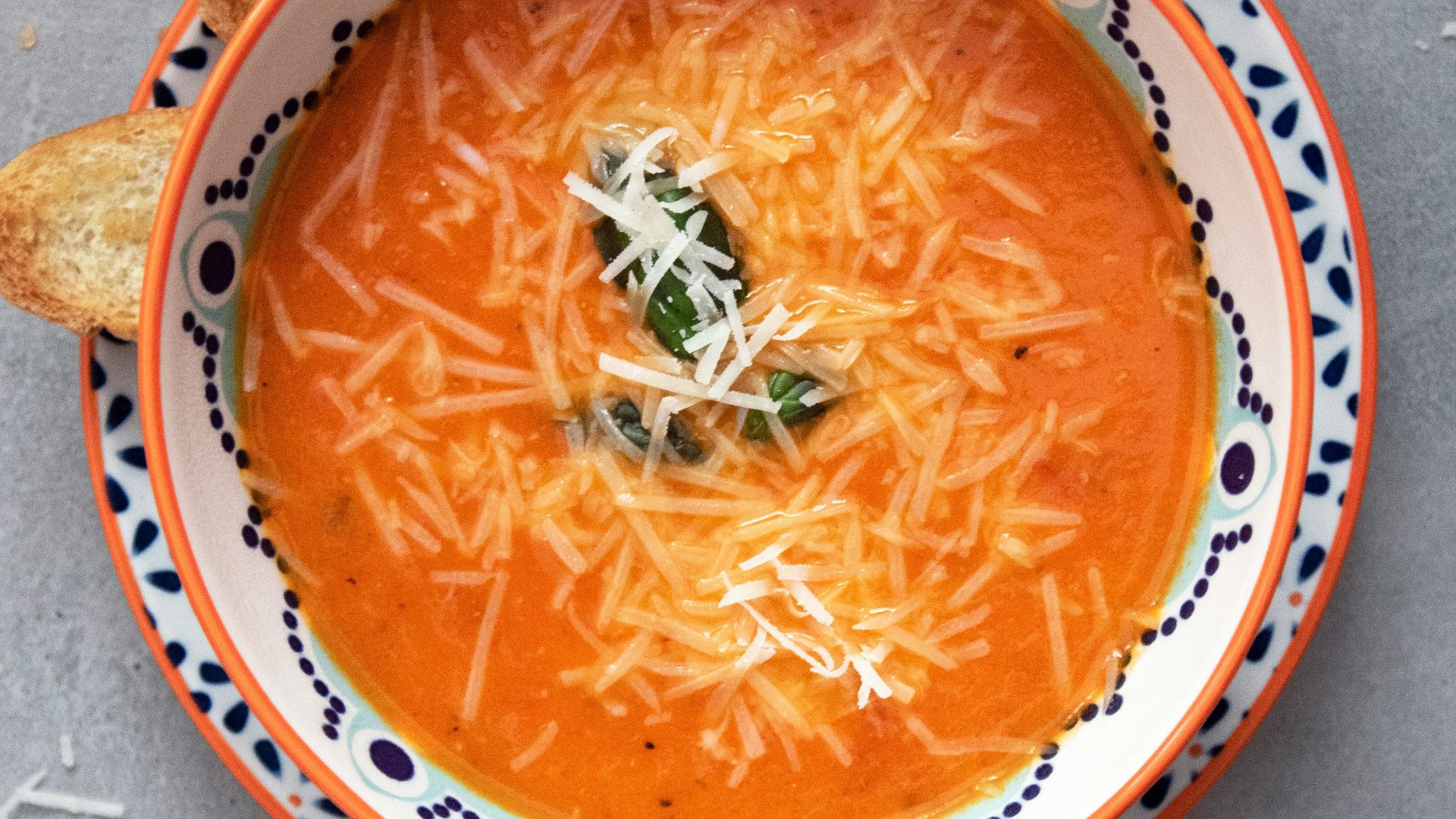 10. Croque-monsieur et soupe à la tomate