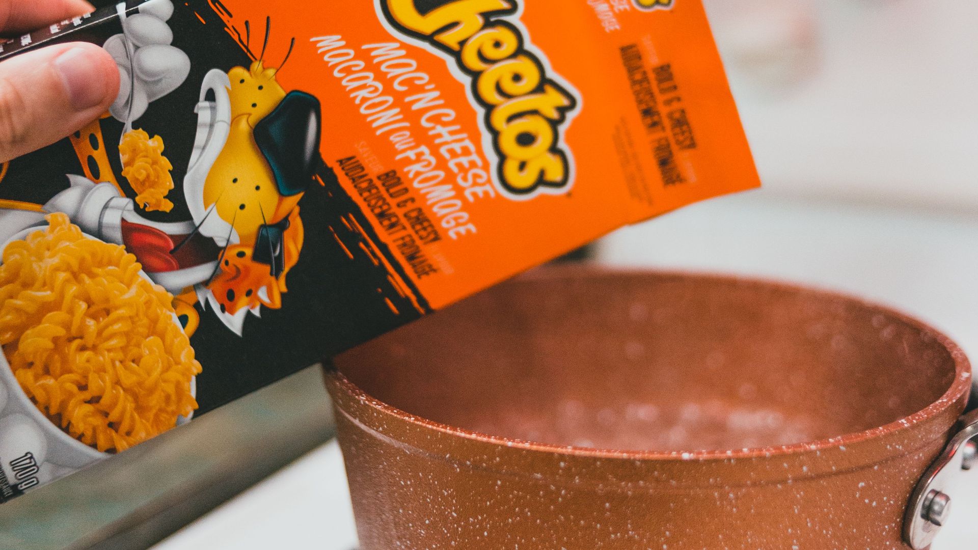 9. Coupelles de macaronis au fromage en sachet