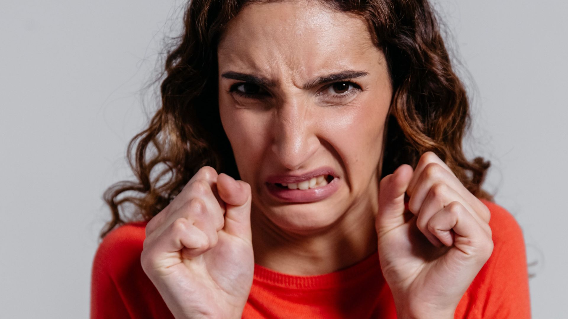 10 surnoms que les femmes apprécient vraiment et 10 qui les font grincer des dents