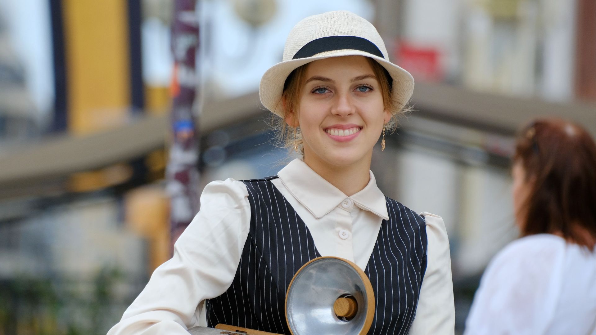 6. Dolores