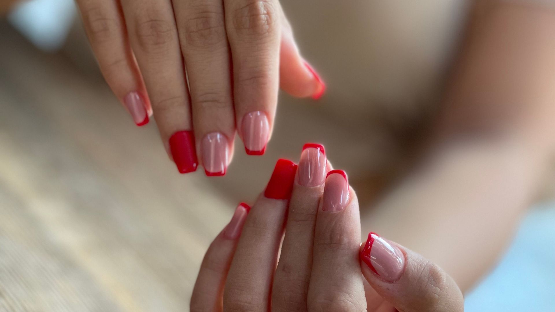 16. Micro-pointes françaises rouges