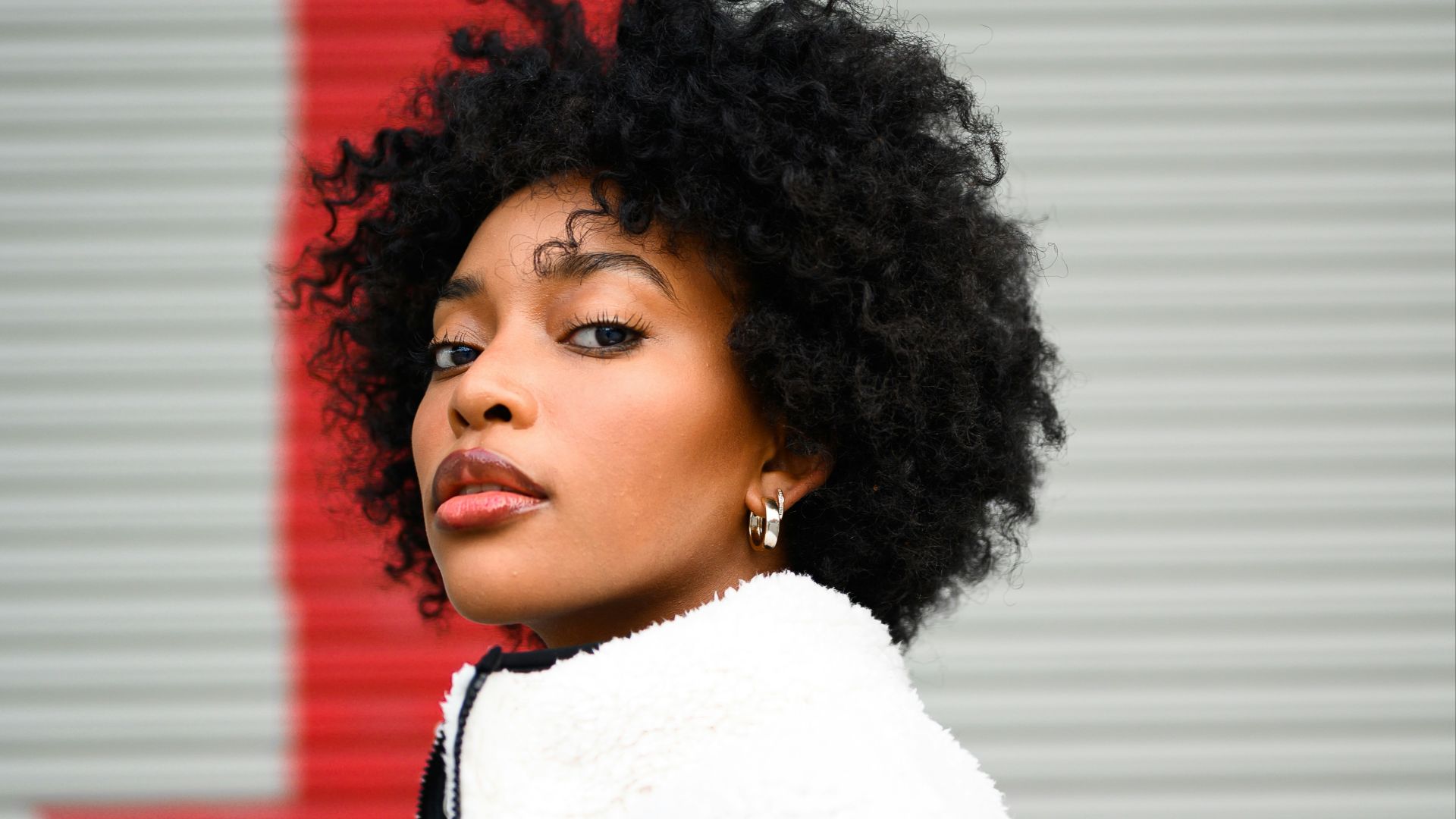 5. Ses cheveux au naturel