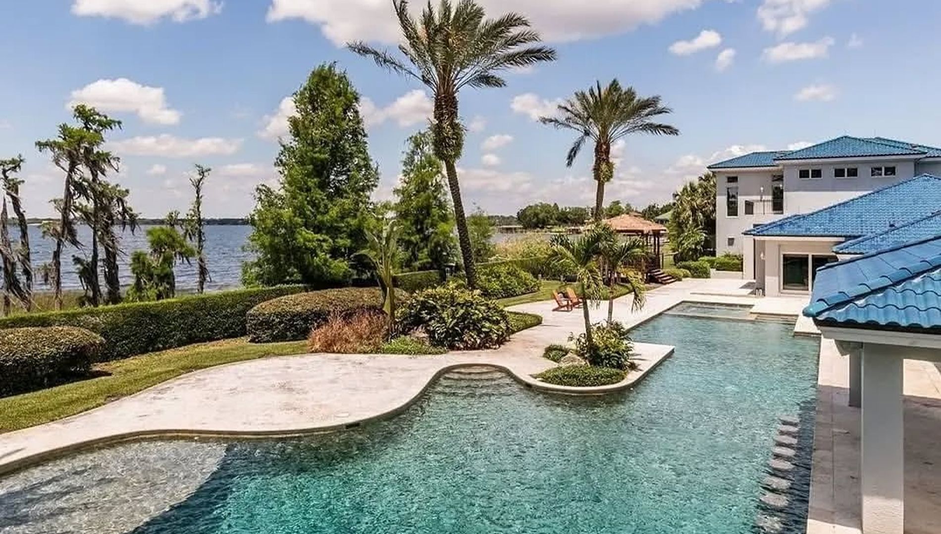 A backyard transformed into a true oasis