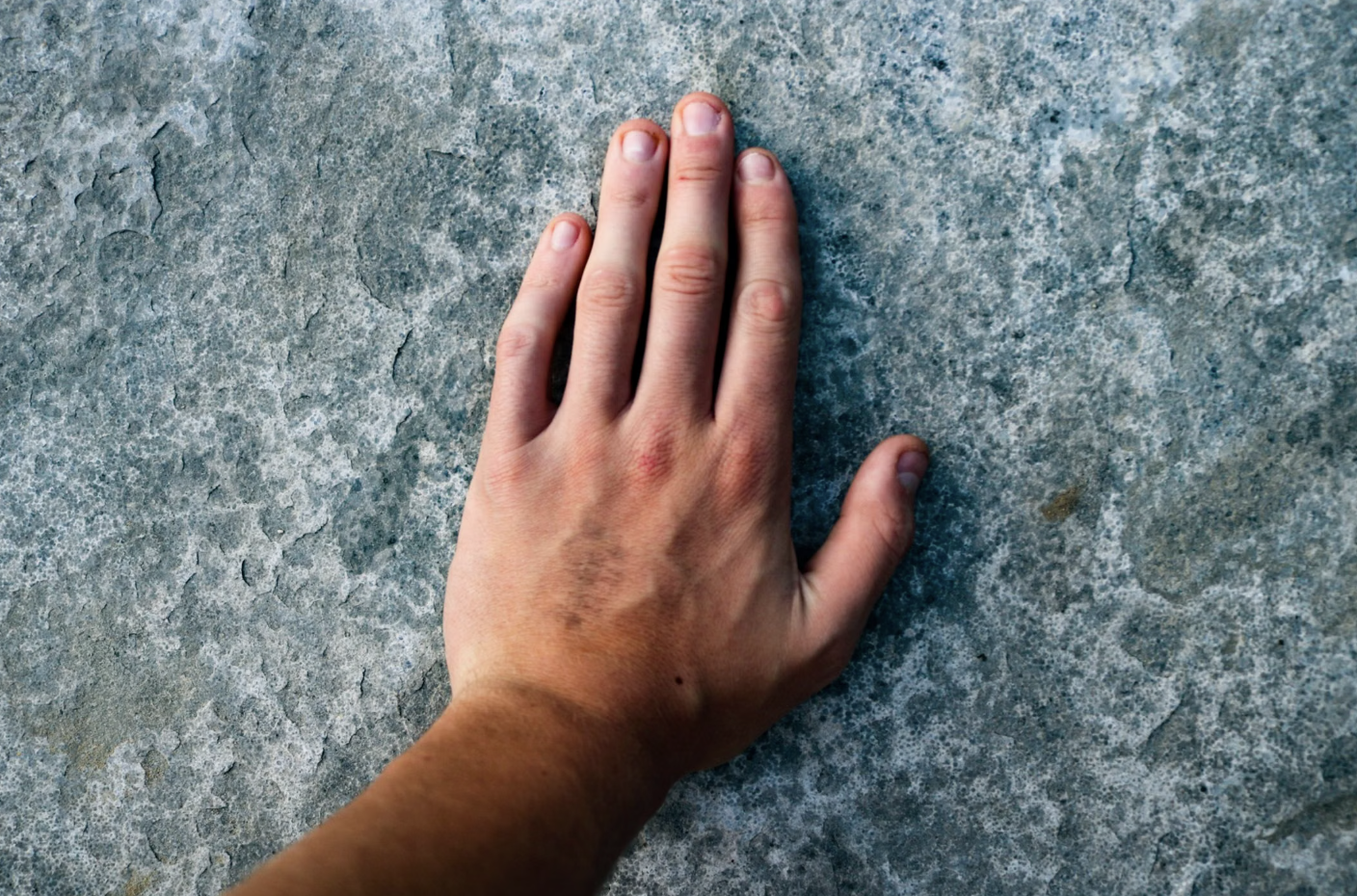 5. Left-Handed People Stood Out Like A Sore Thumb