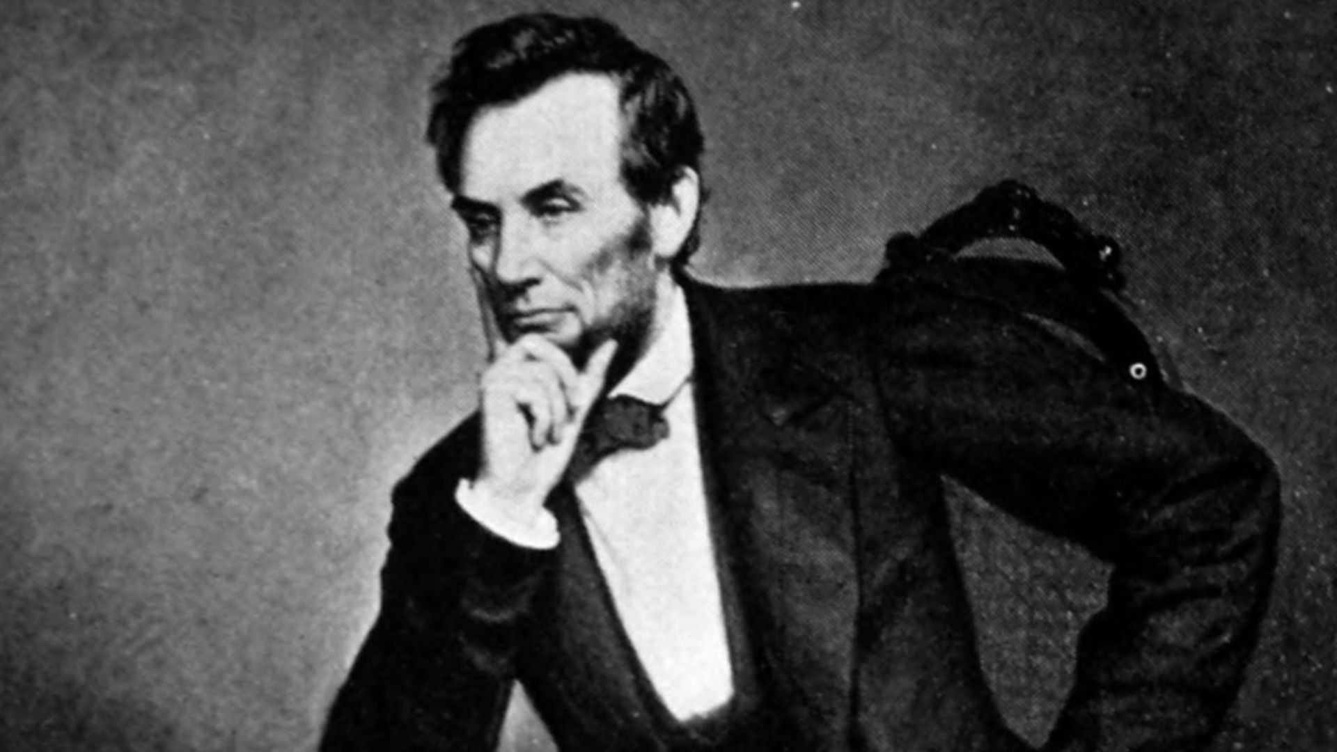 6. Des mèches de cheveux et des fragments de crâne d'Abraham Lincoln